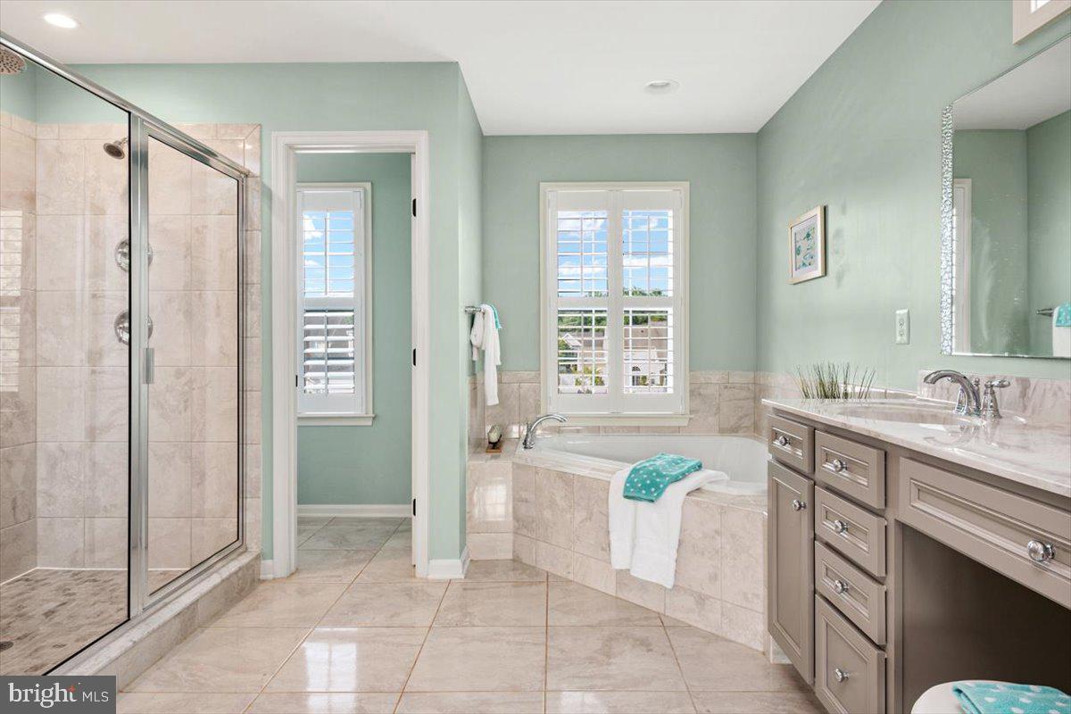 NORTH BROOK - Residential