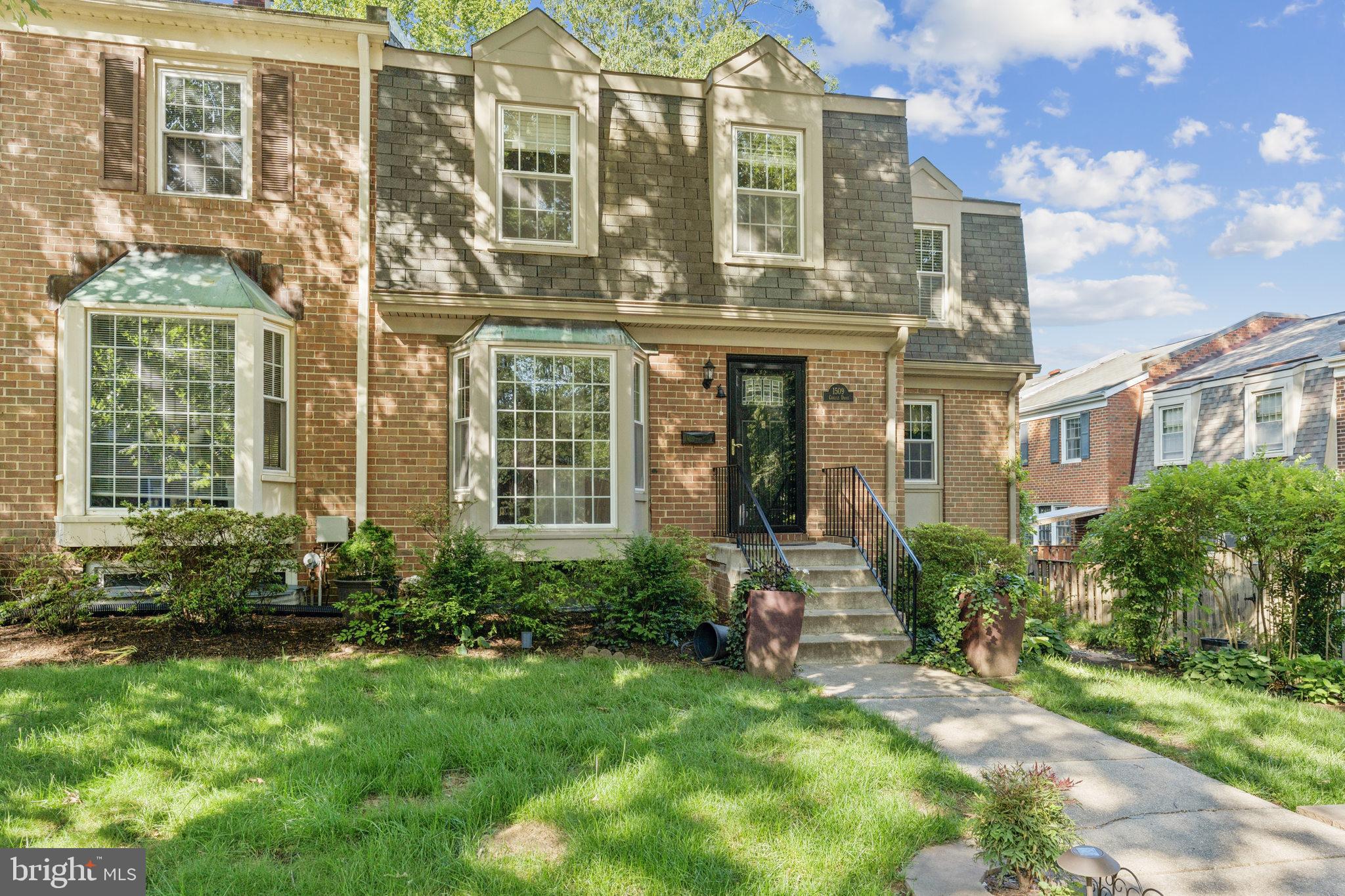 1509 CARLYLE DRIVE 152