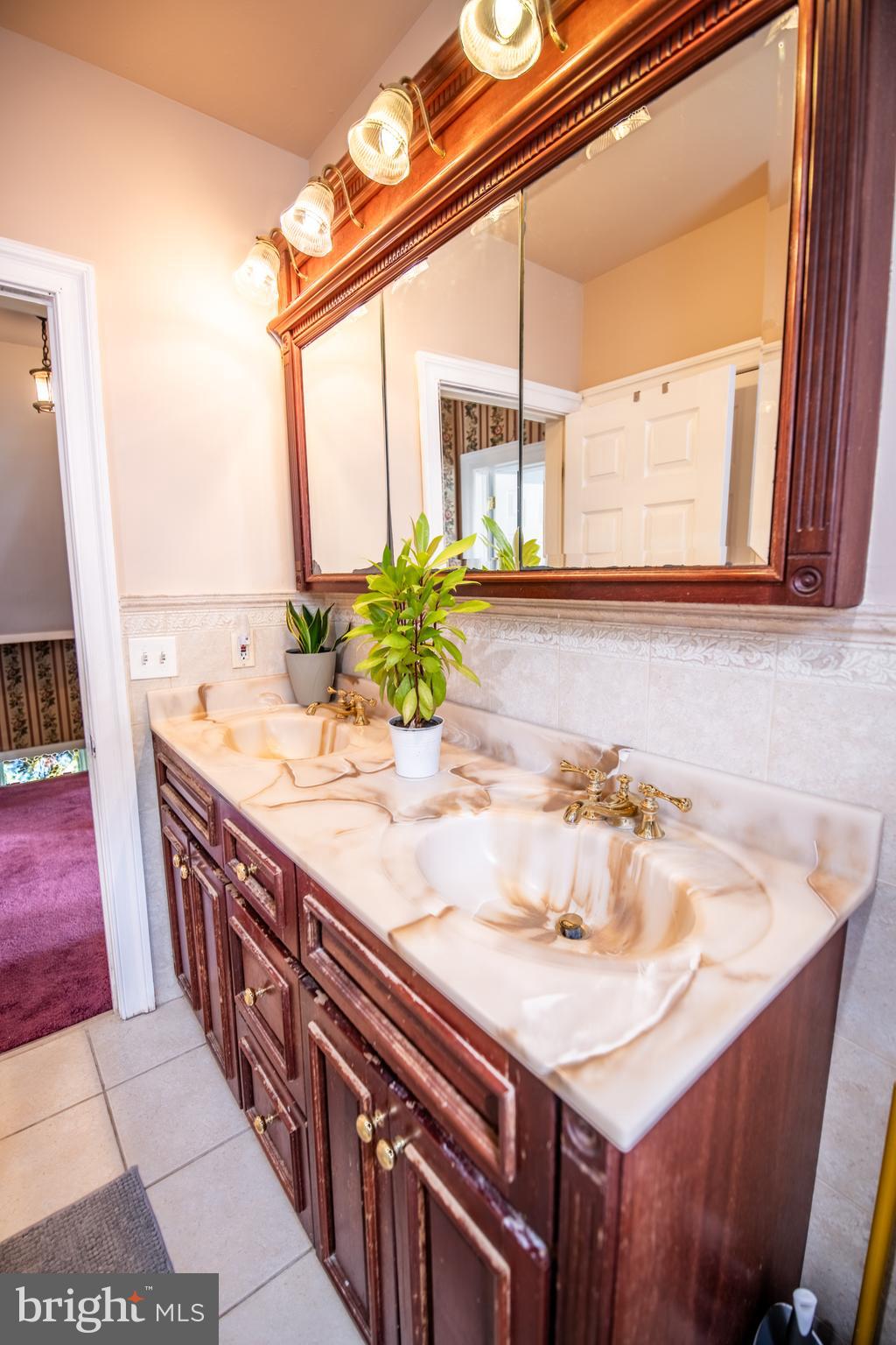 CHATHAM VIL - Residential