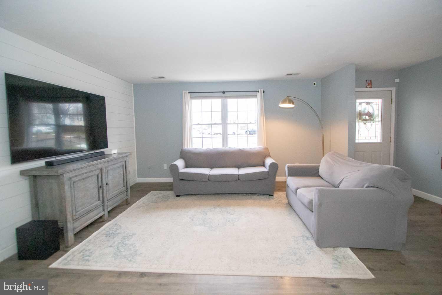 CEDAR GROVE ESTS - Residential