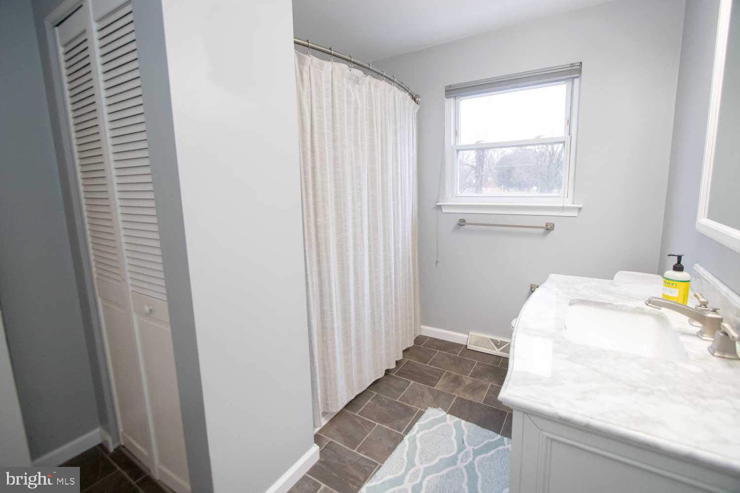 CEDAR GROVE ESTS - Residential