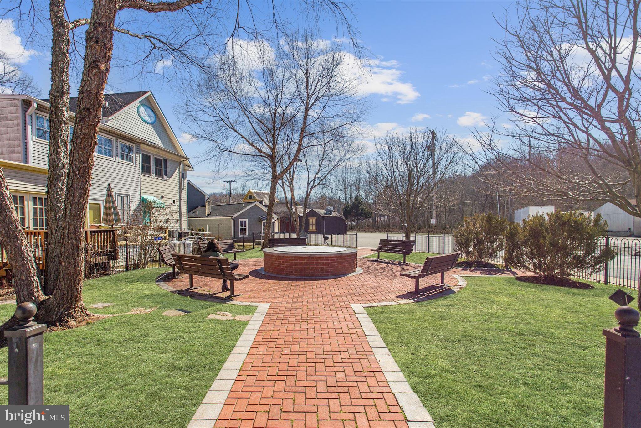 EVANS MEADOW - Residential