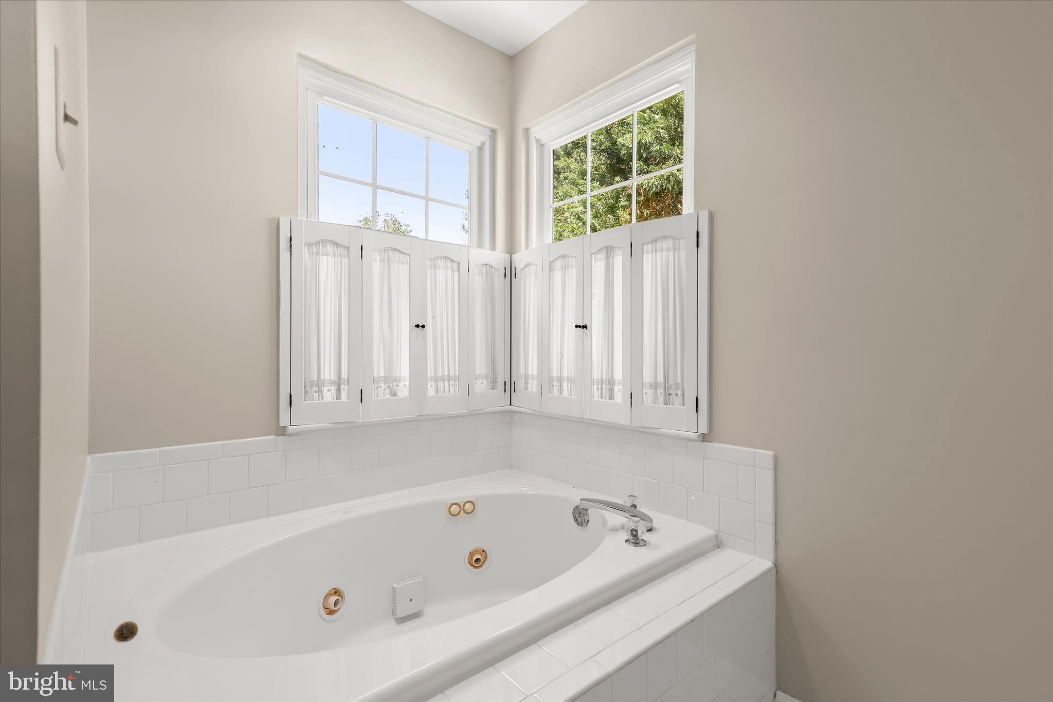 EVANS MEADOW - Residential