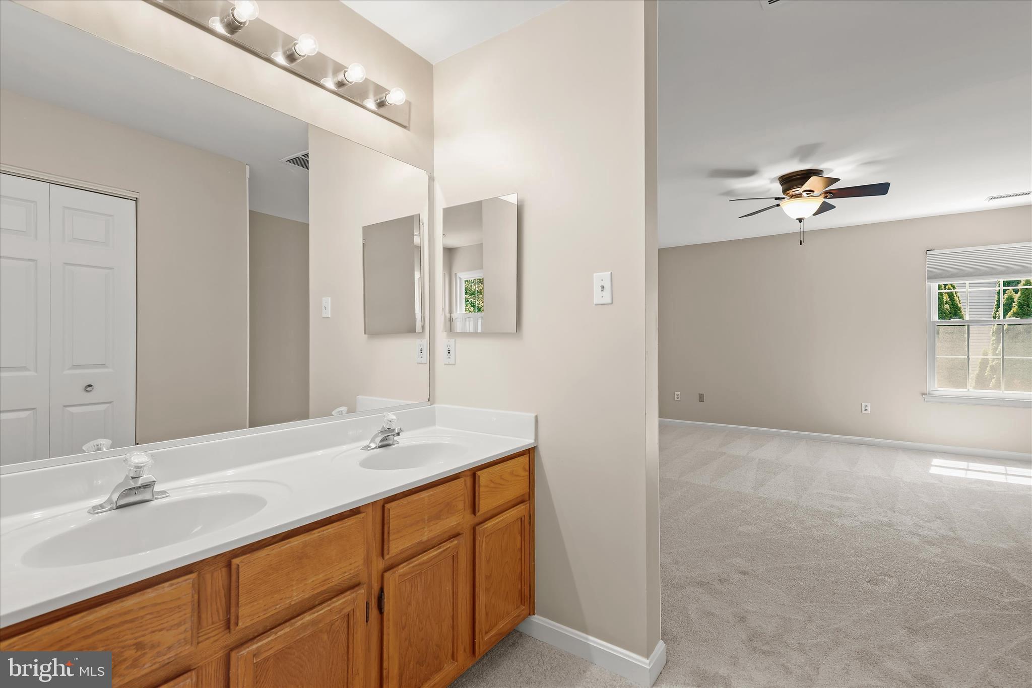 EVANS MEADOW - Residential