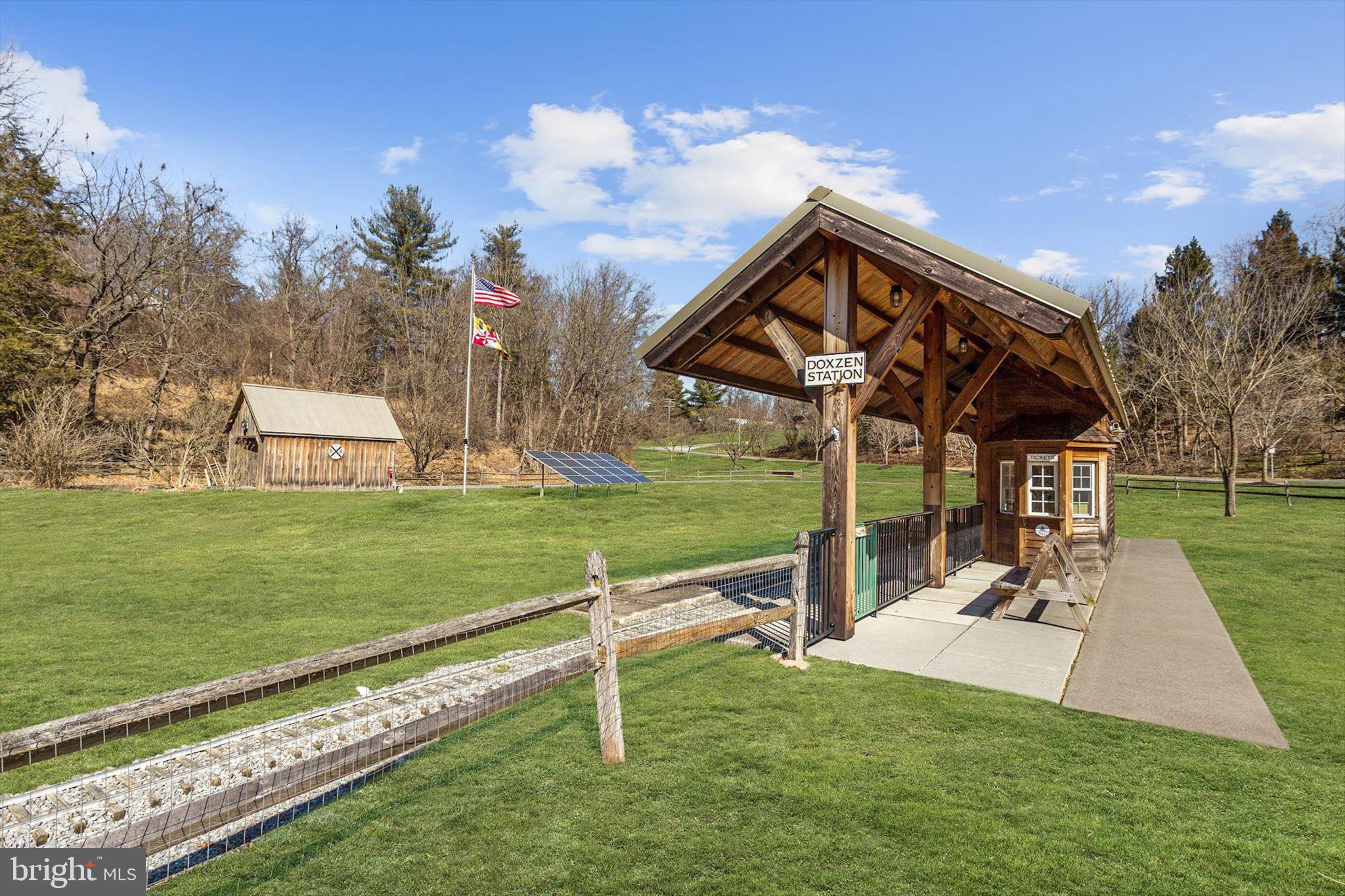 EVANS MEADOW - Residential