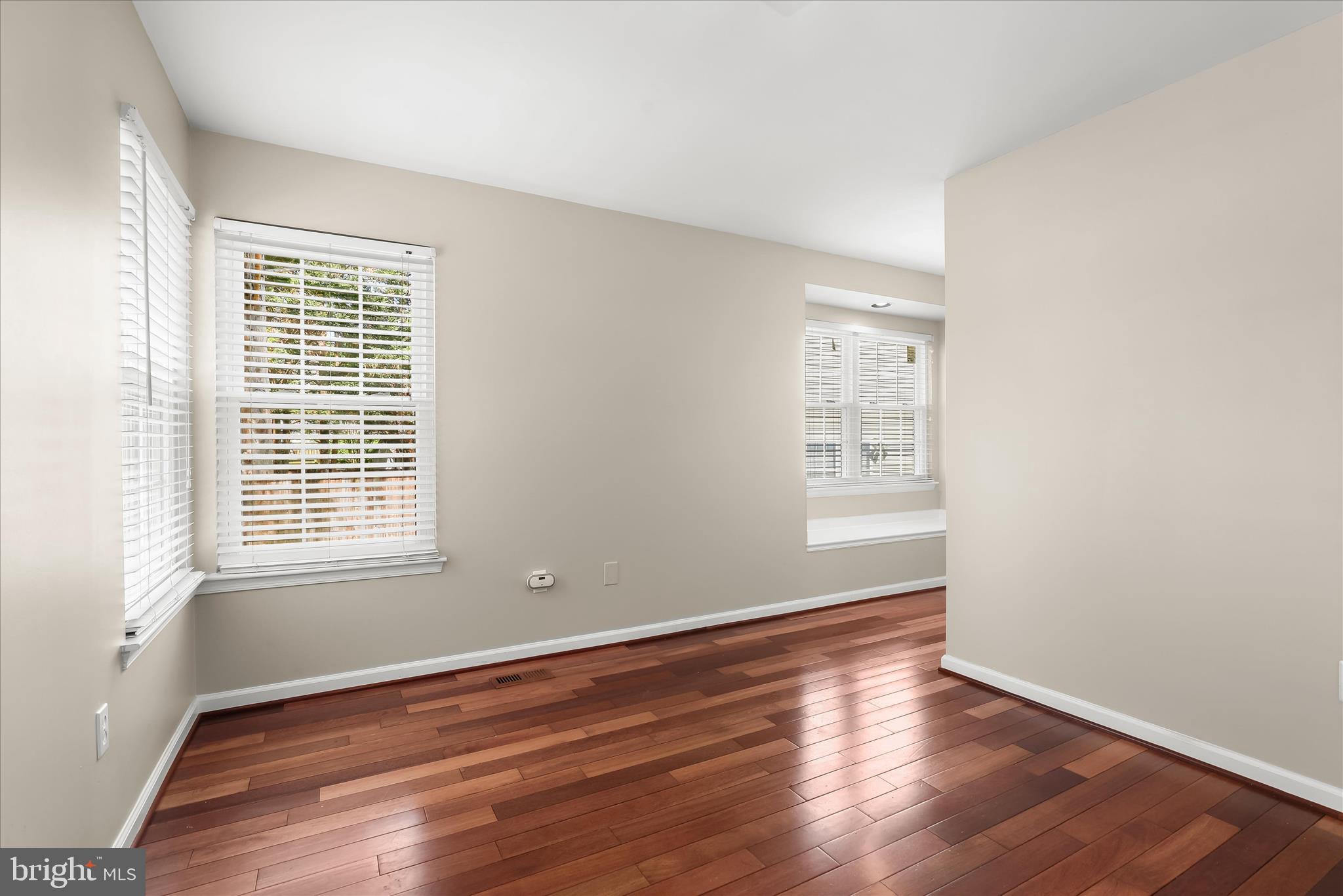EVANS MEADOW - Residential