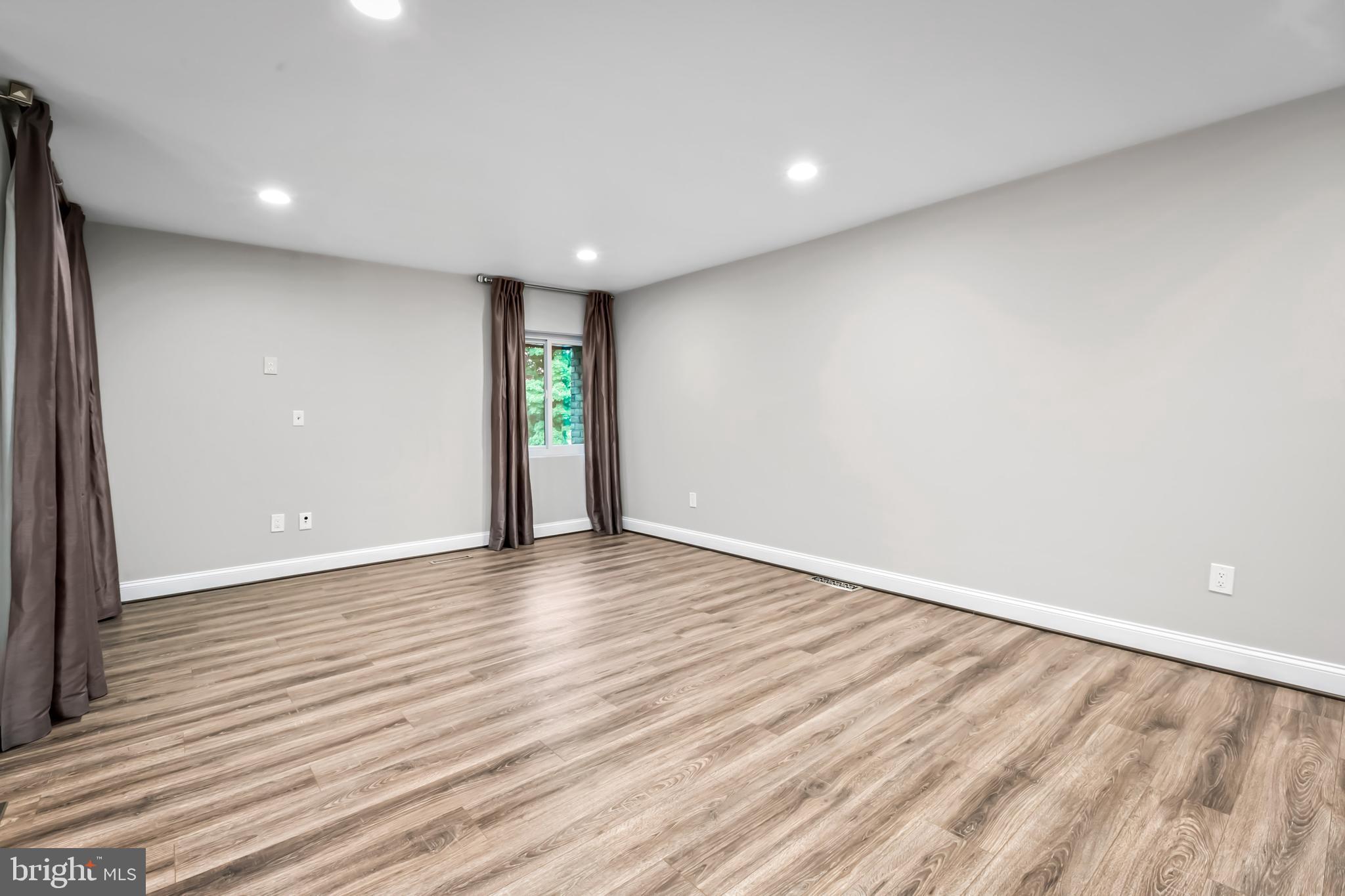 STEVENSON VILLAGE CONDO - Residential