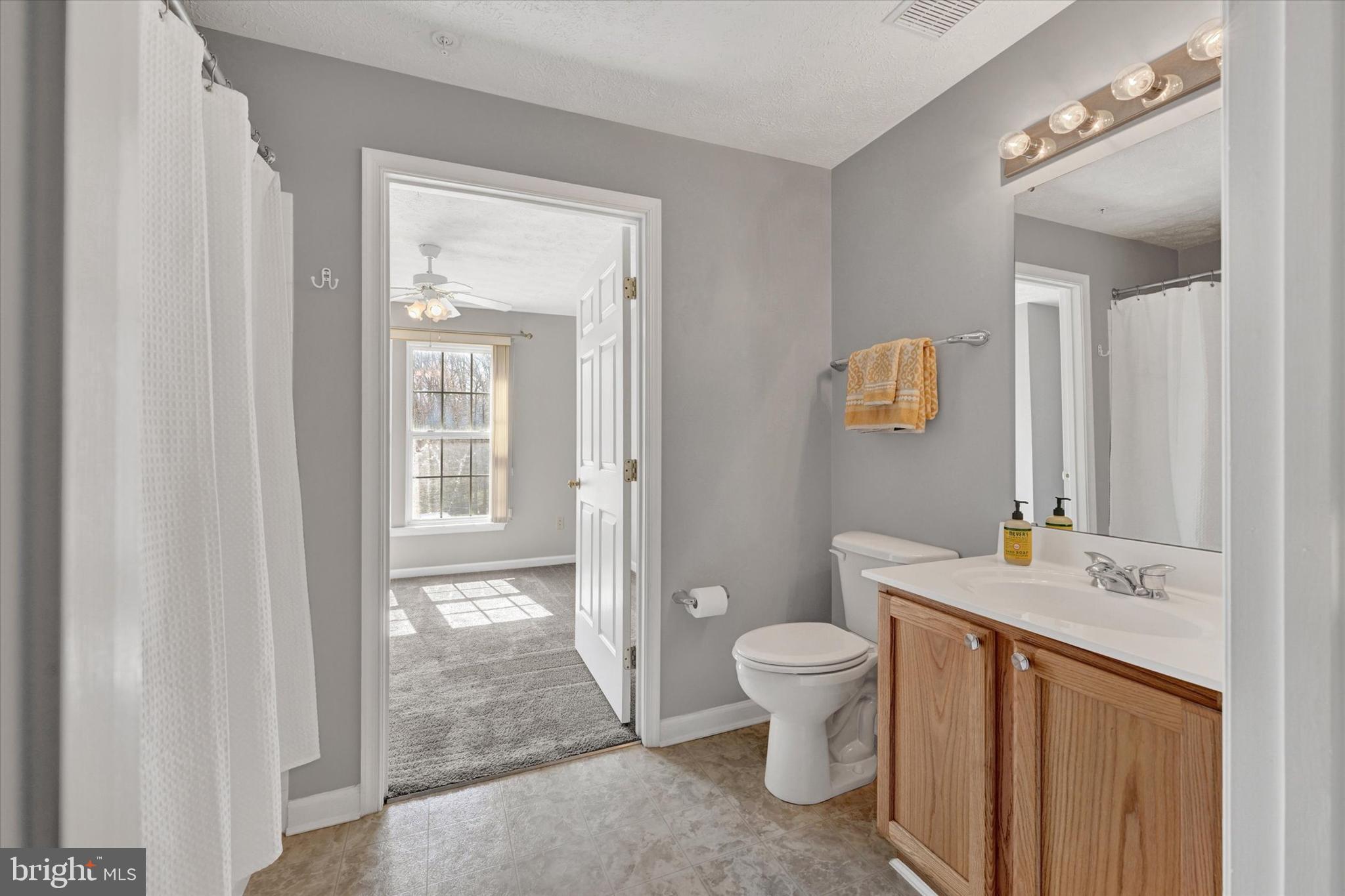 SILVER LAKE - Residential