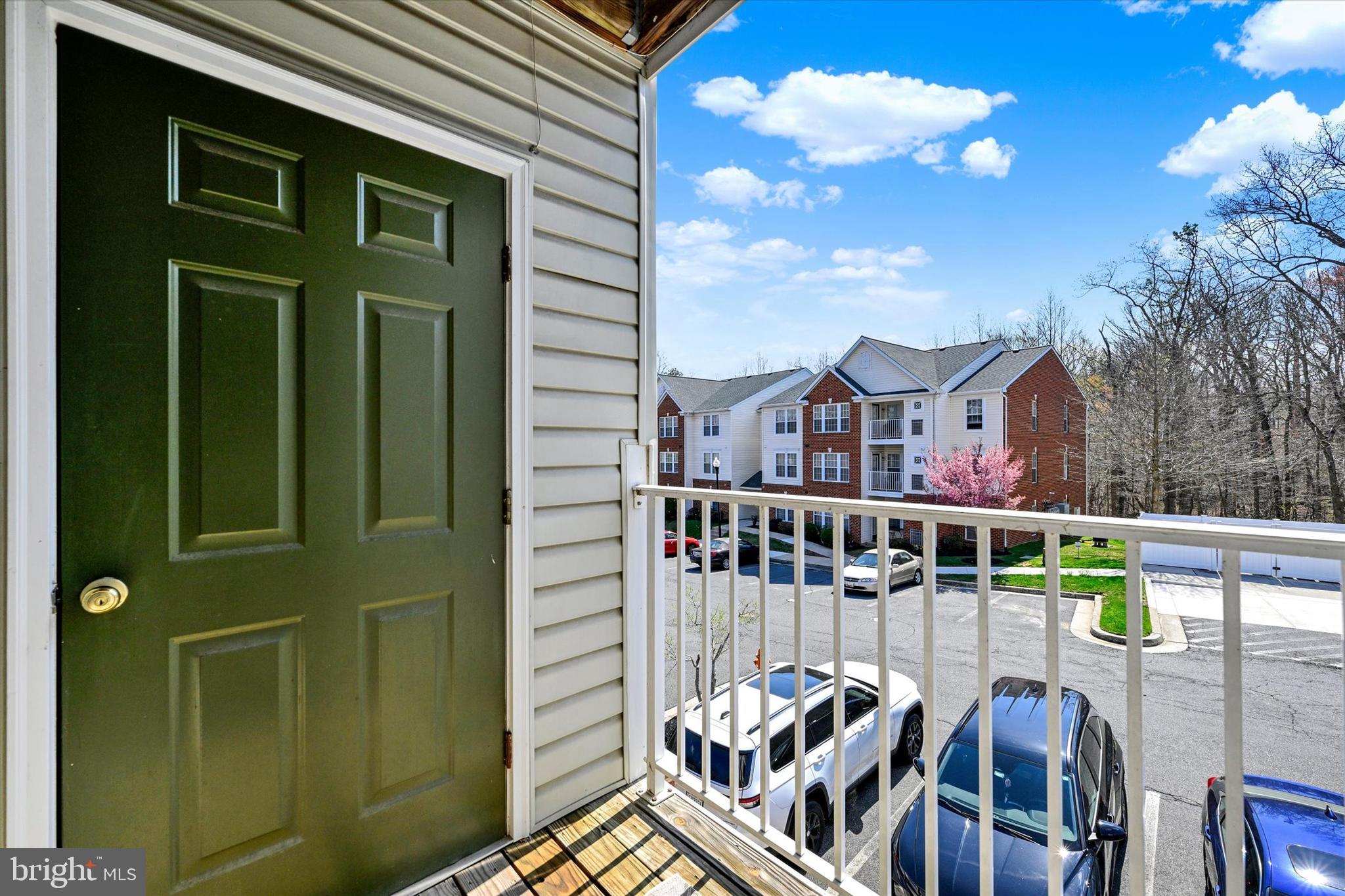 SILVER LAKE - Residential