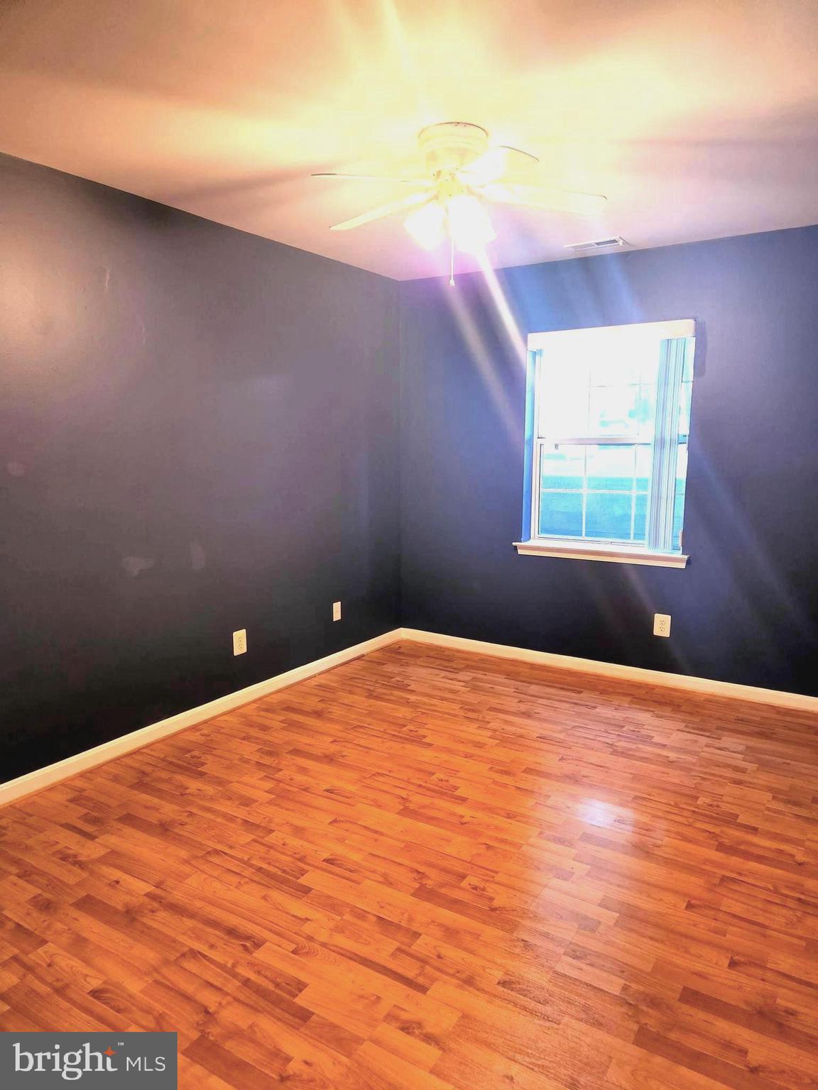 BULL RUN CONDO - Residential