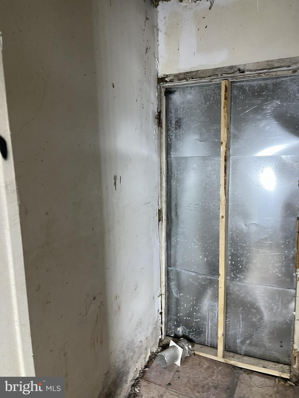 KENSINGTON - Residential