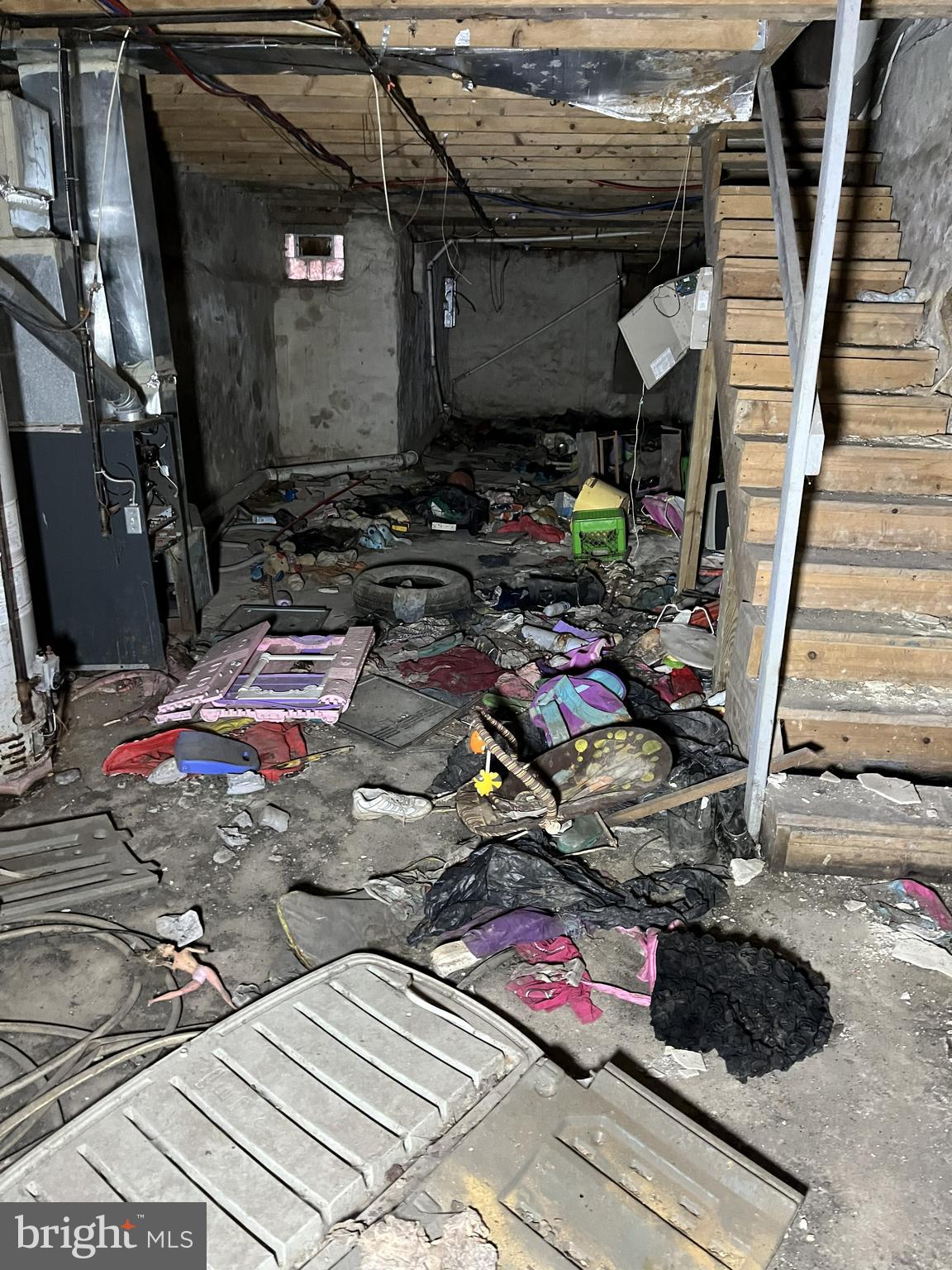 KENSINGTON - Residential