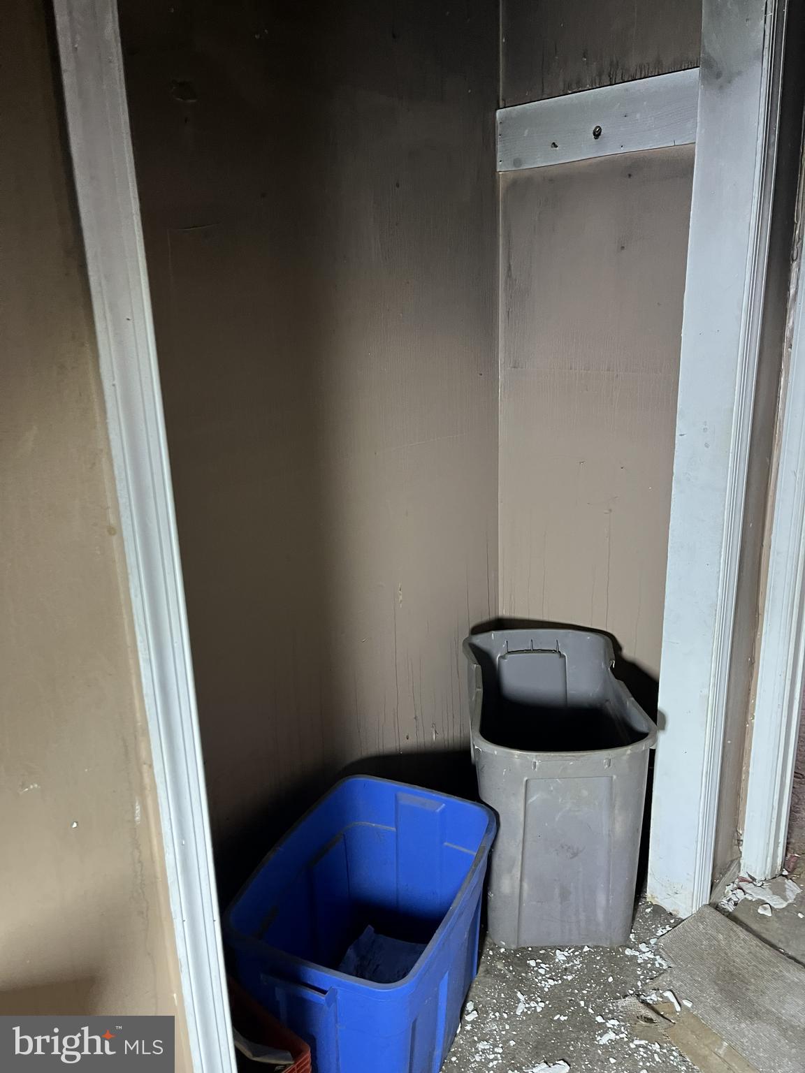 KENSINGTON - Residential