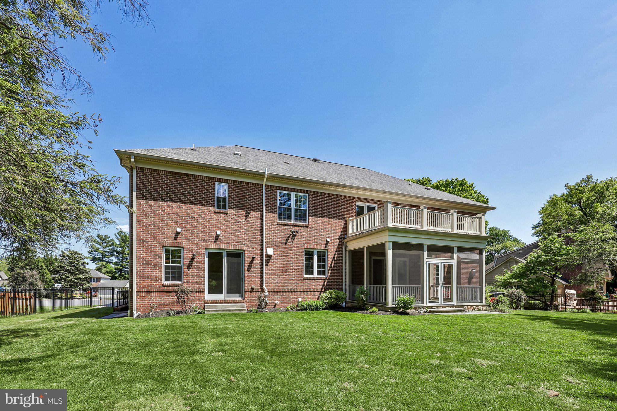 HAMEL HILL - Residential