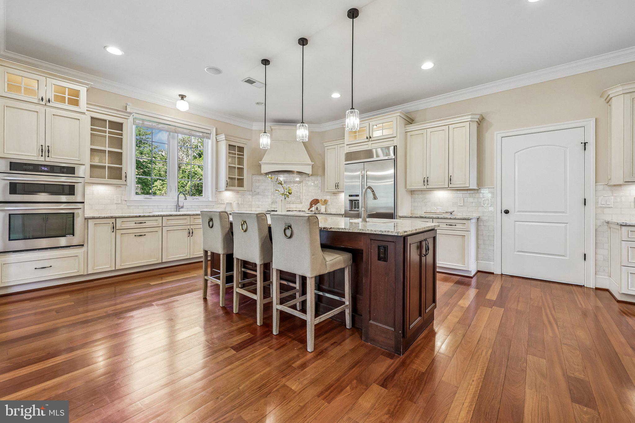 HAMEL HILL - Residential
