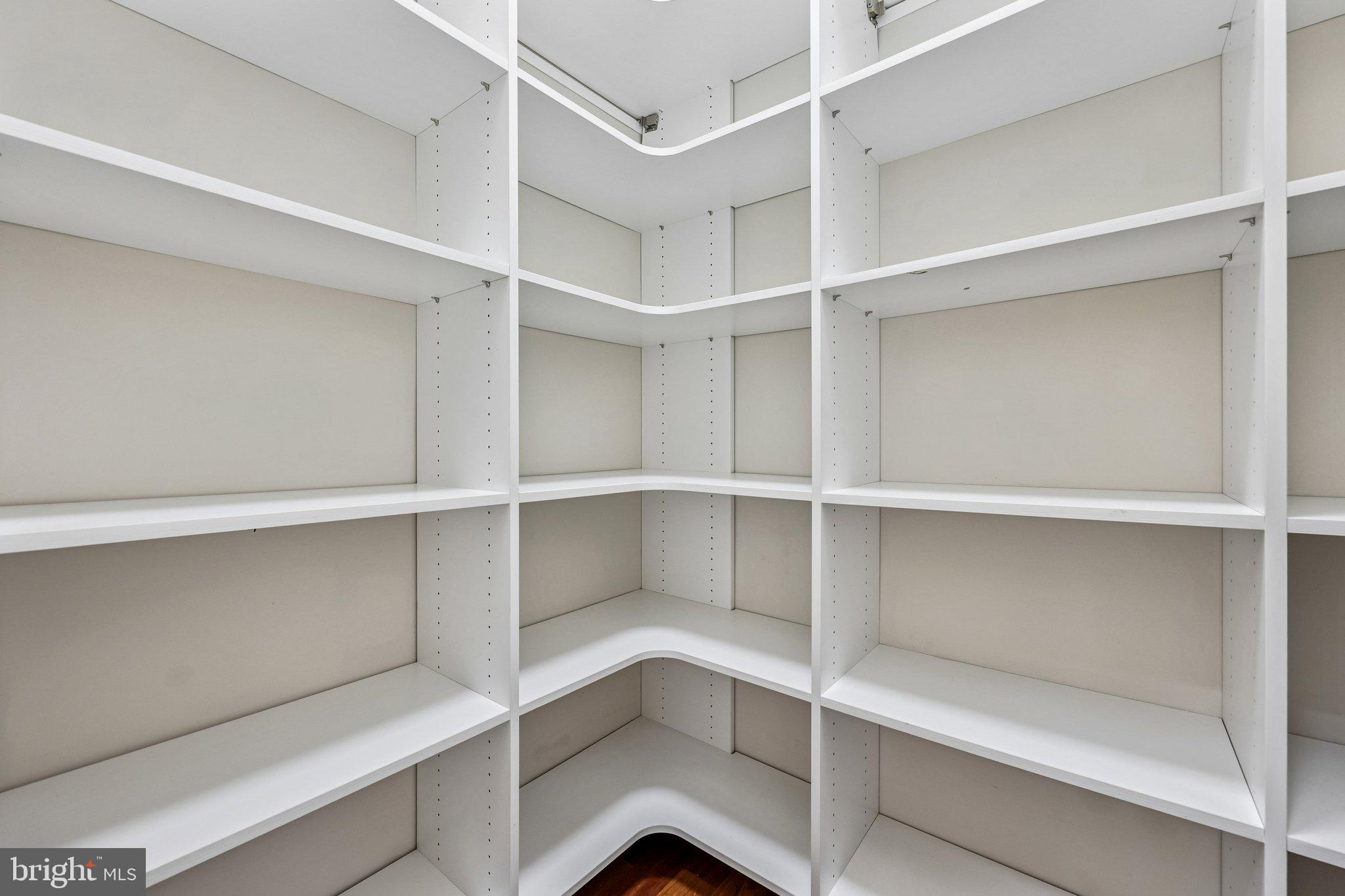 HAMEL HILL - Residential