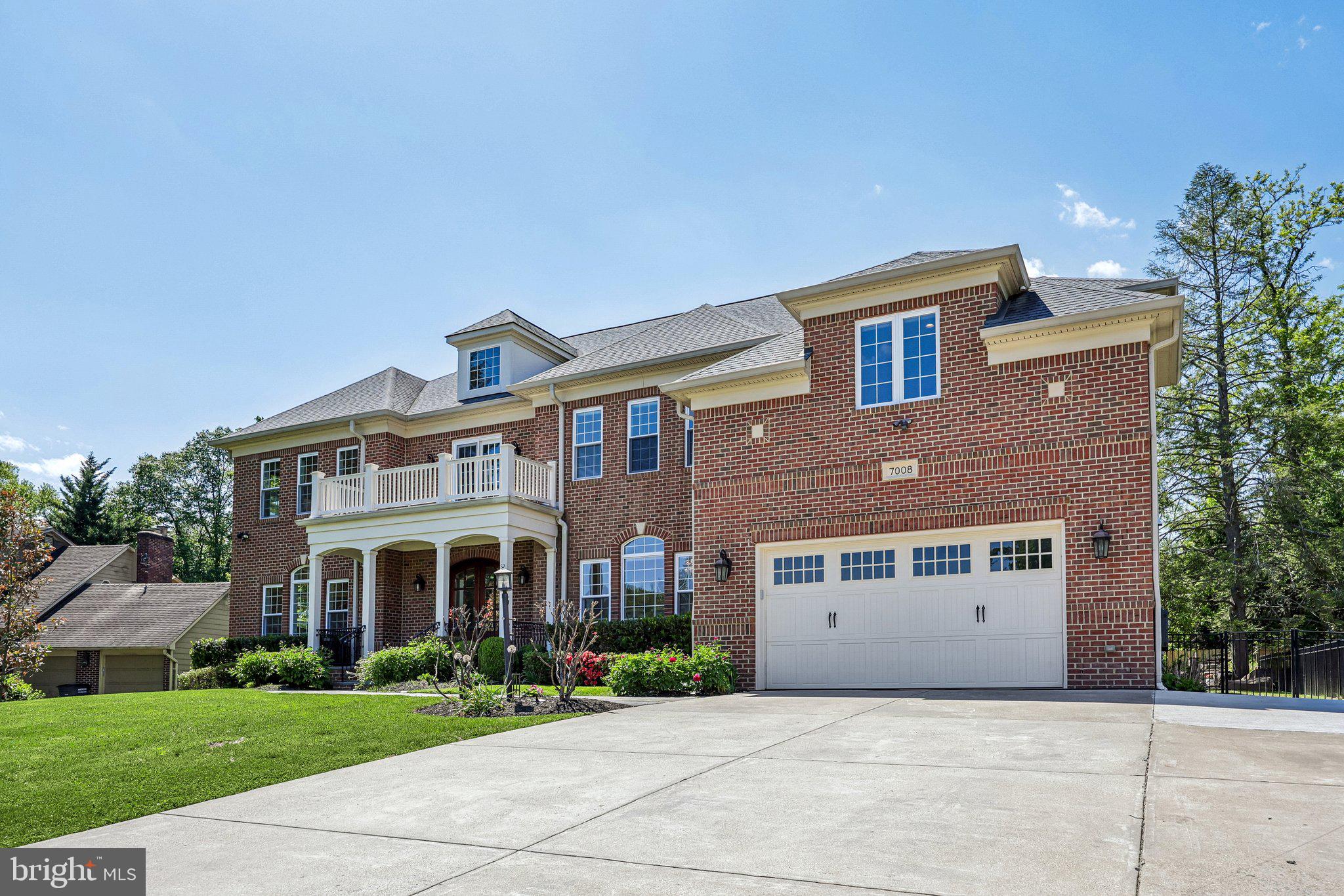 HAMEL HILL - Residential