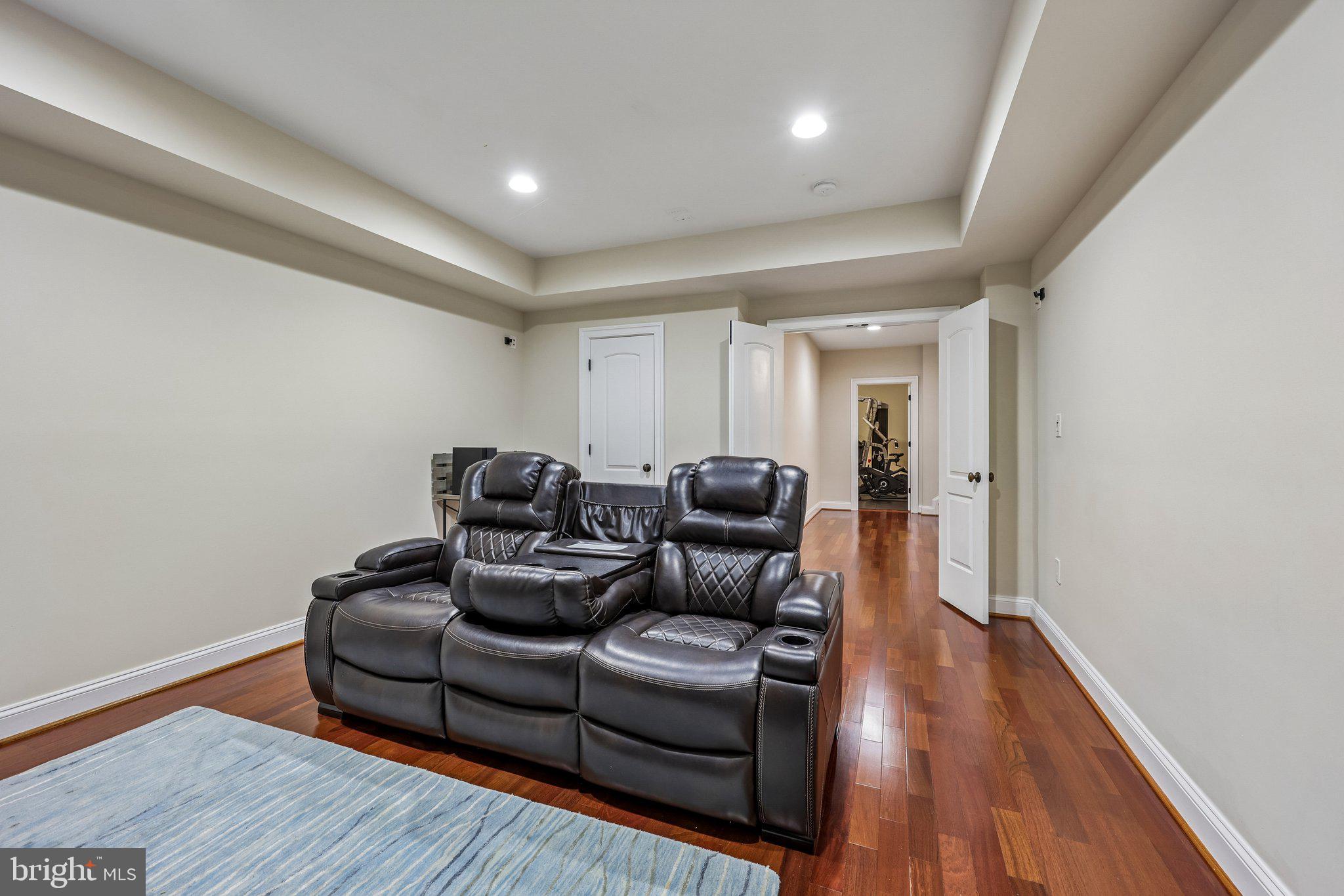 HAMEL HILL - Residential