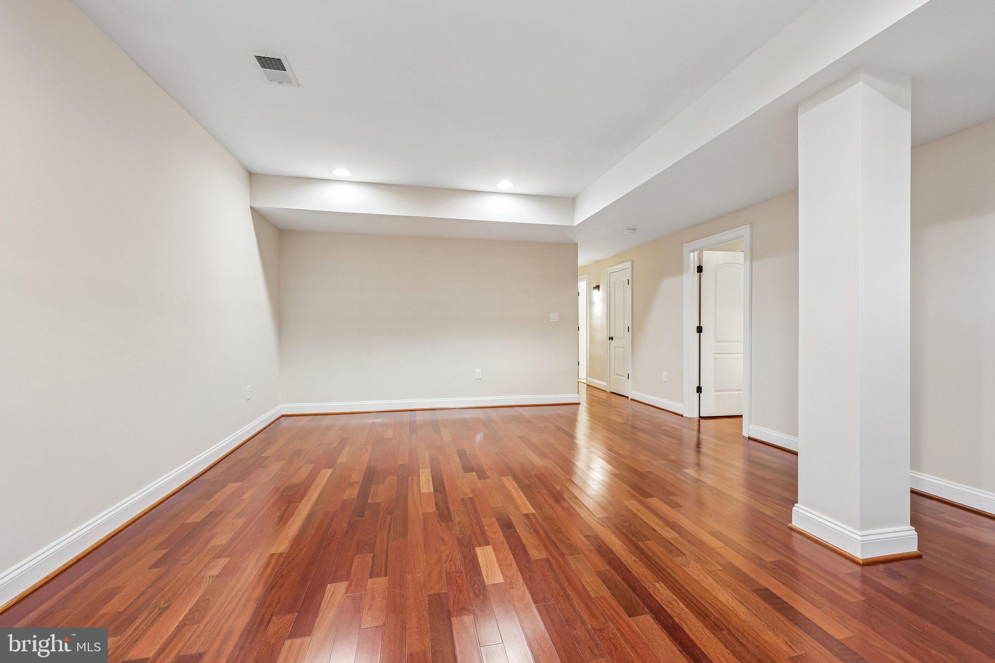 HAMEL HILL - Residential