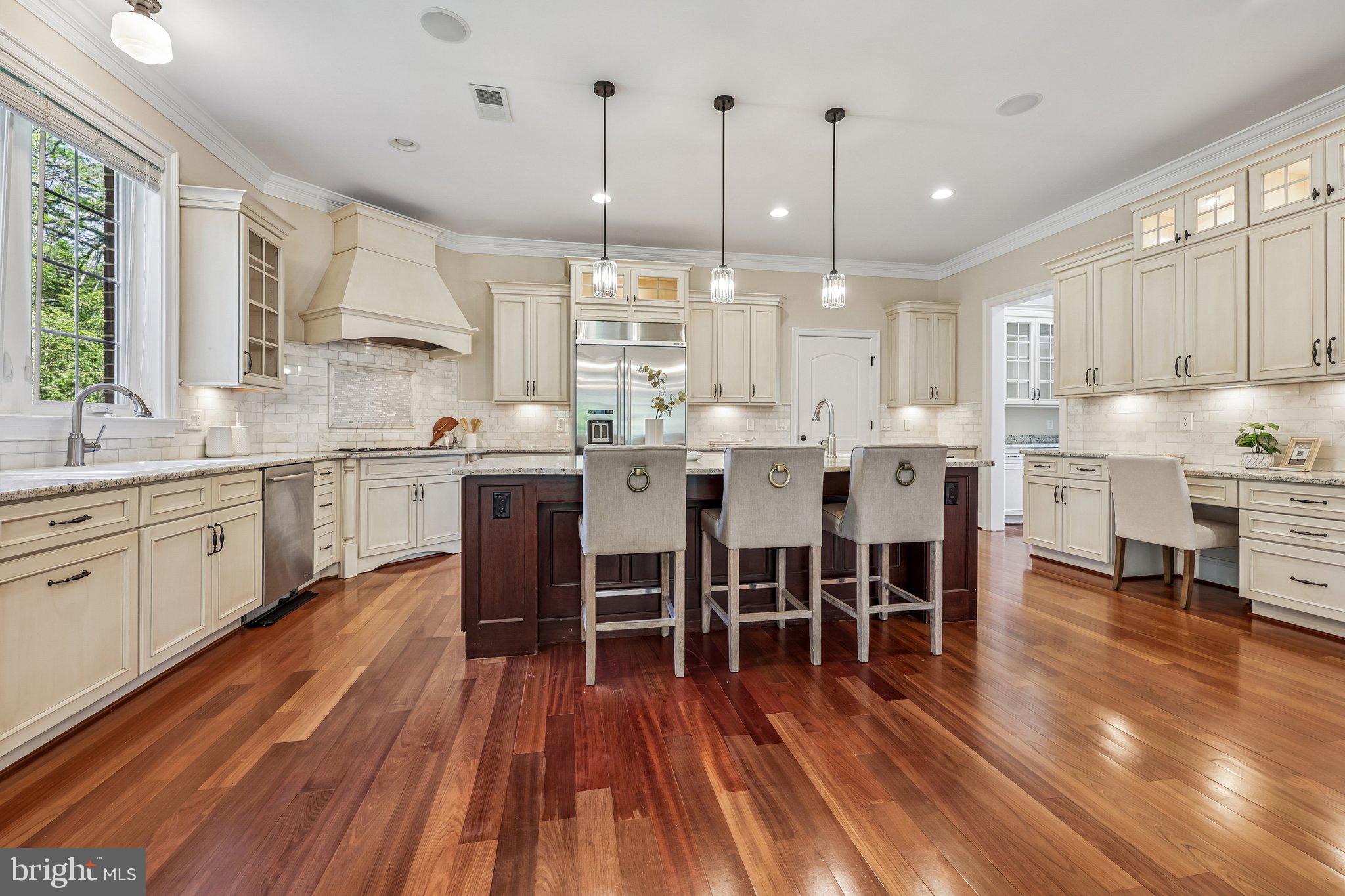 HAMEL HILL - Residential