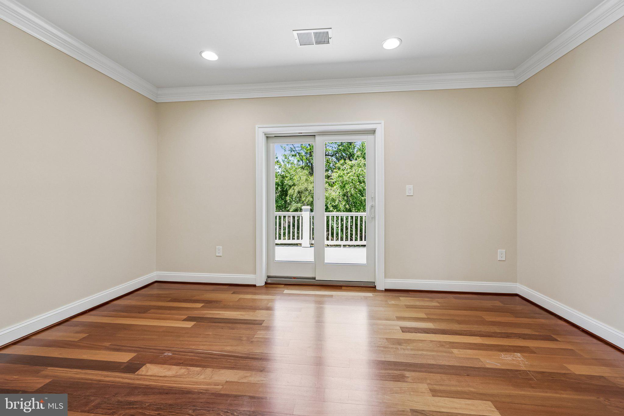 HAMEL HILL - Residential