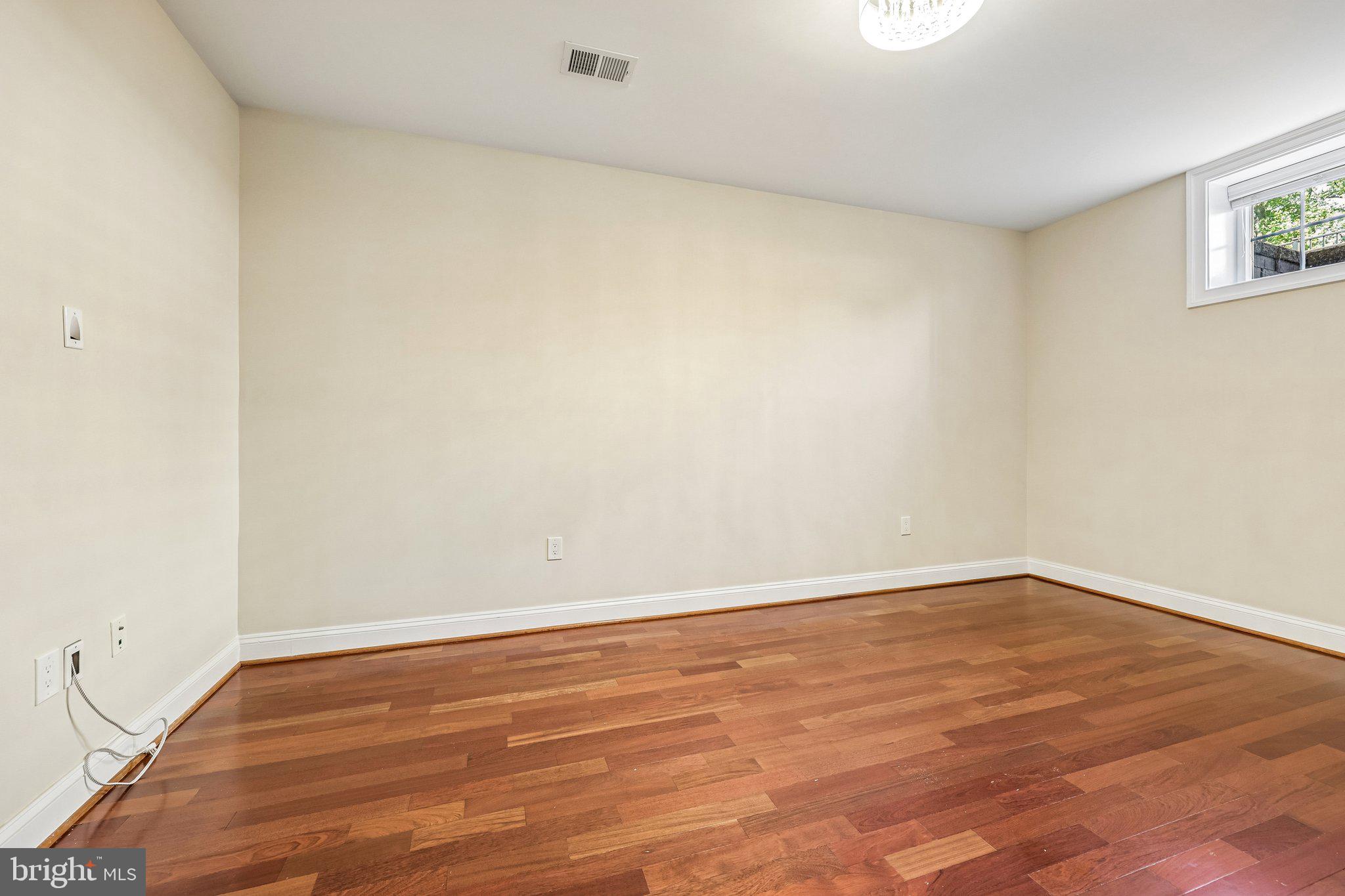 HAMEL HILL - Residential