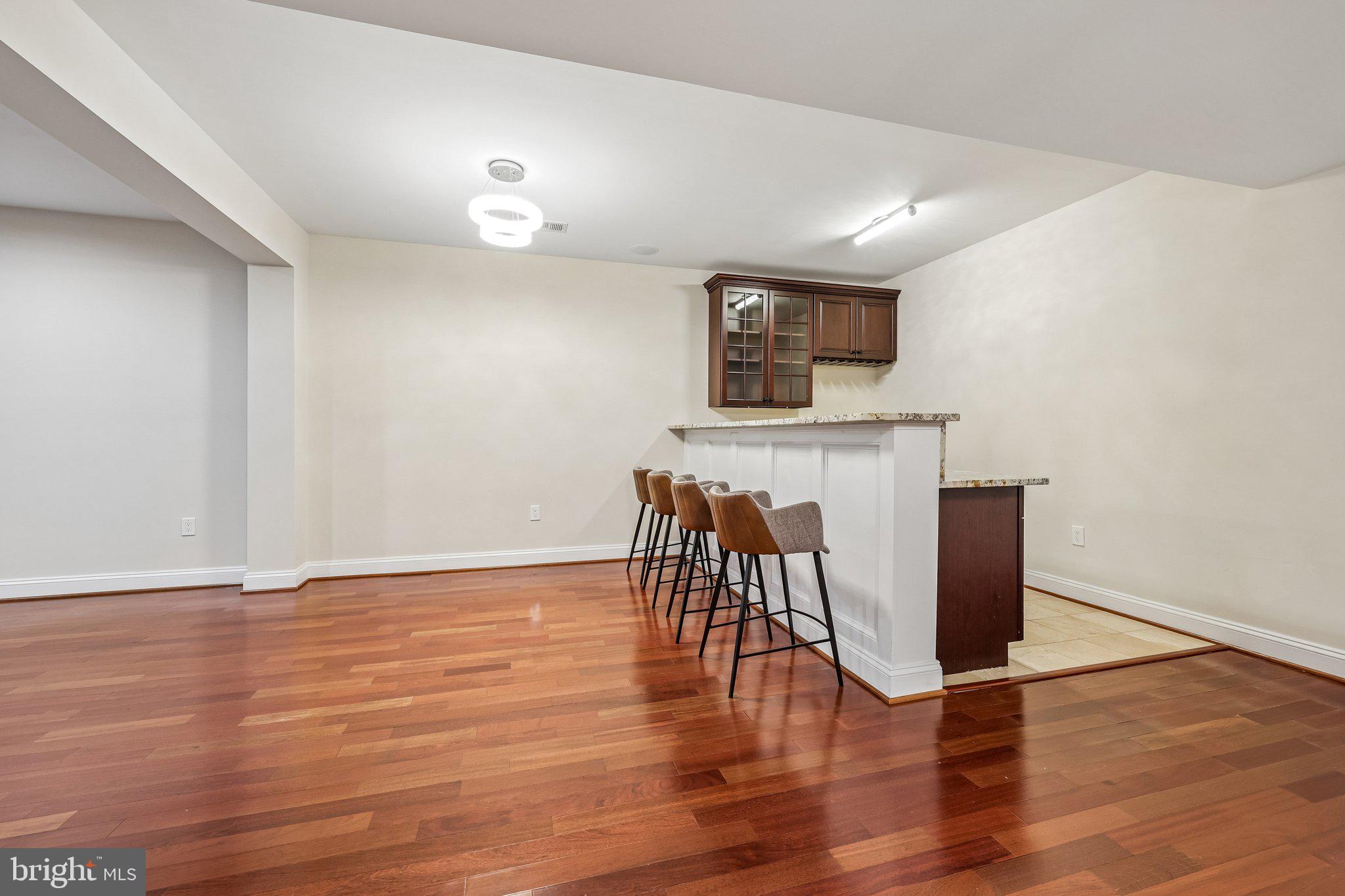 HAMEL HILL - Residential