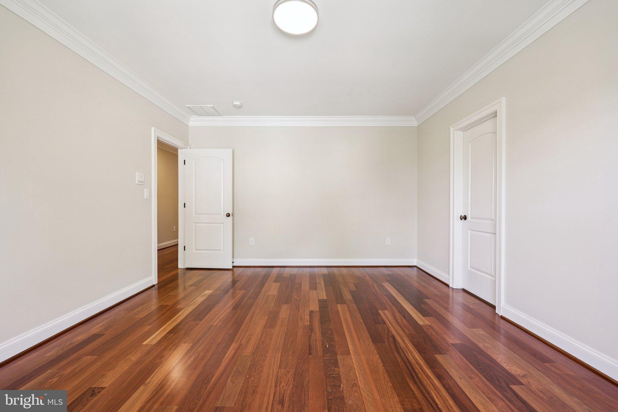 HAMEL HILL - Residential