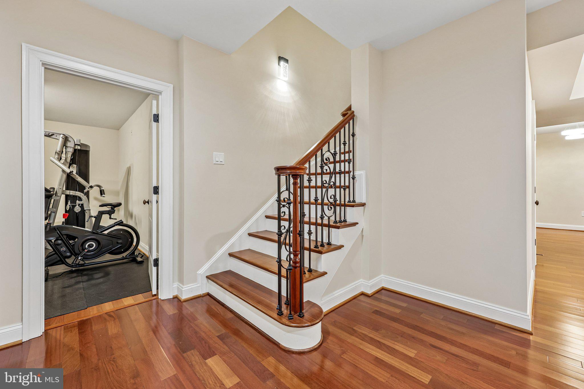 HAMEL HILL - Residential