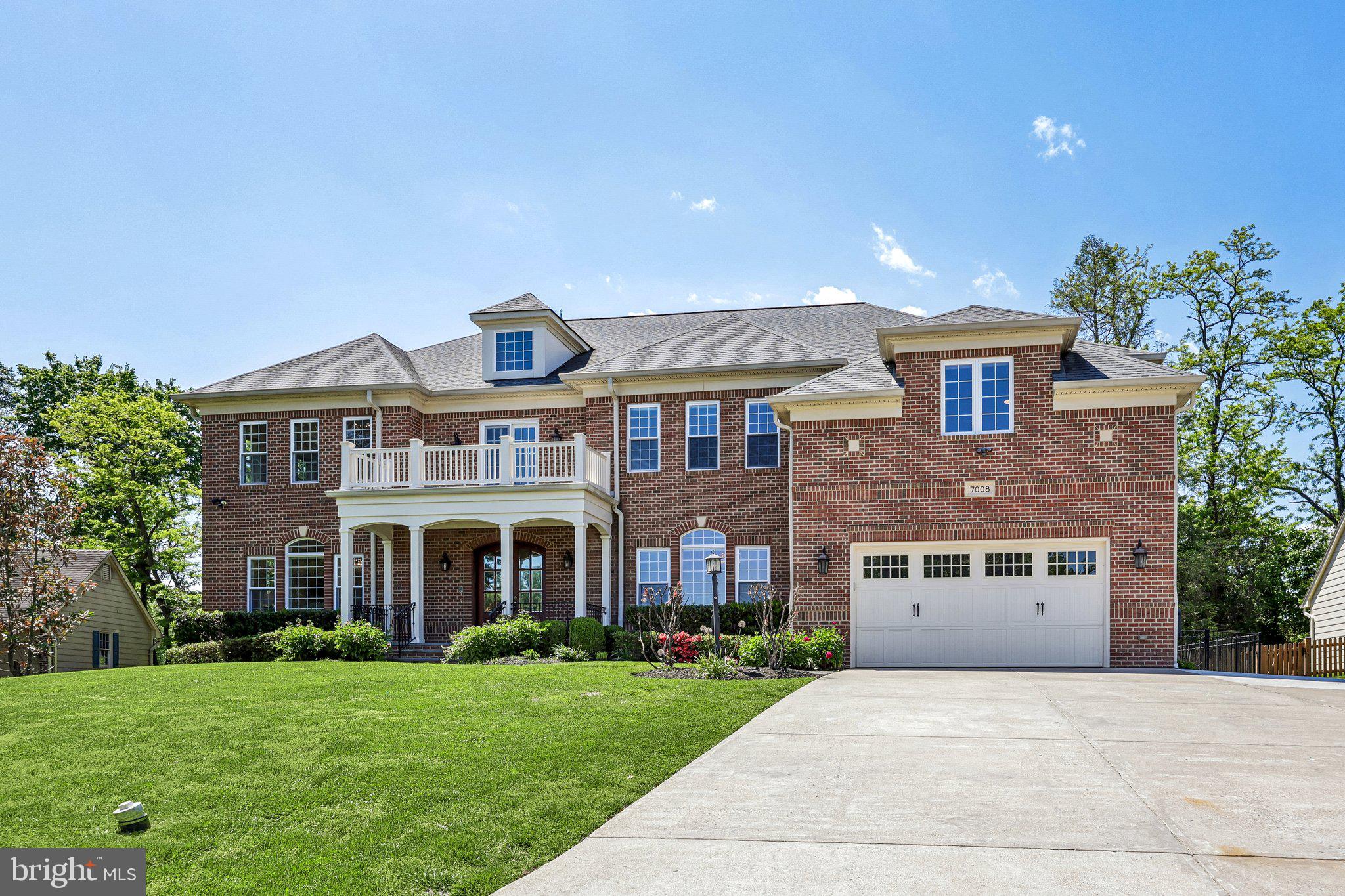 HAMEL HILL - Residential