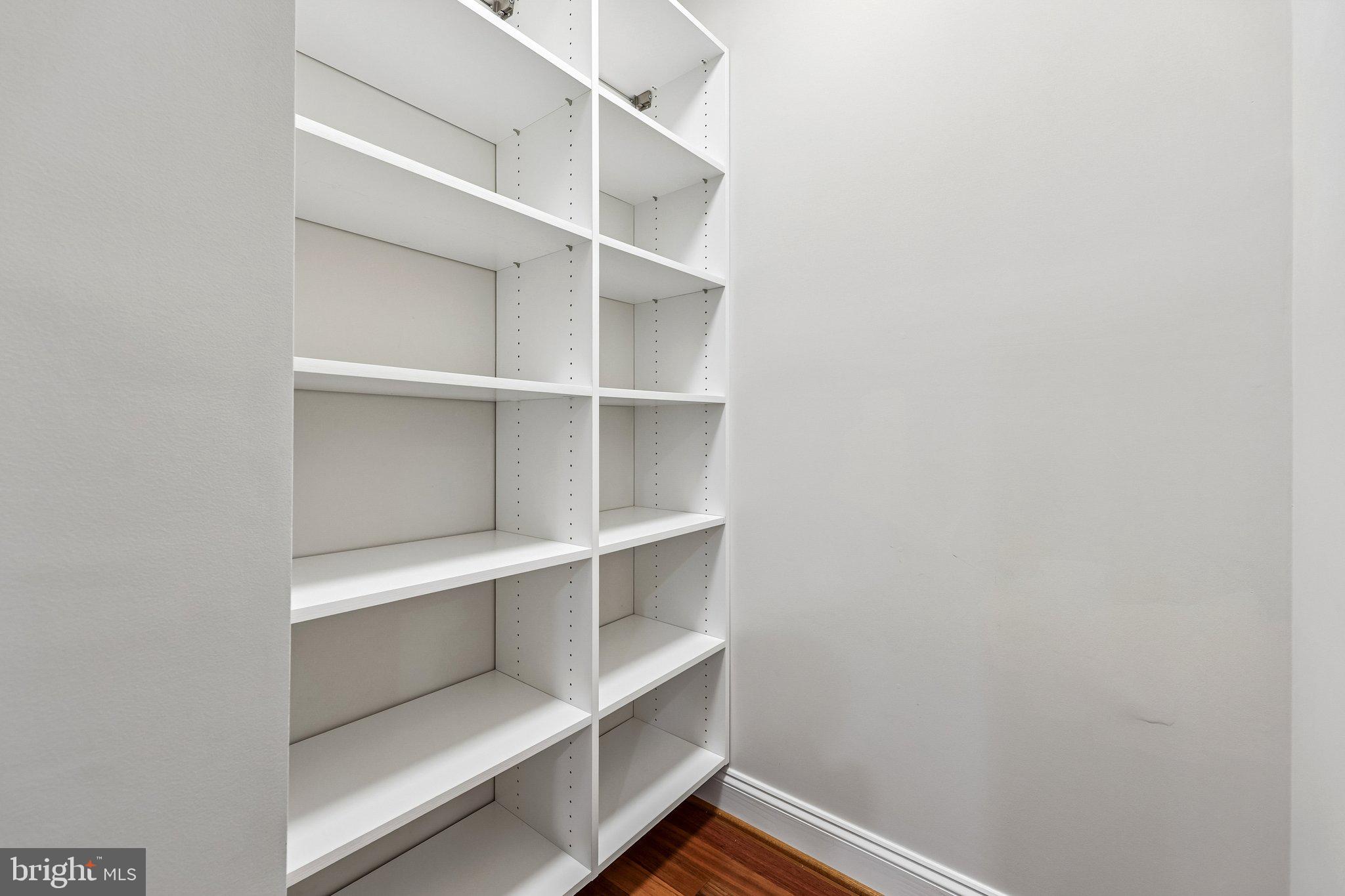 HAMEL HILL - Residential