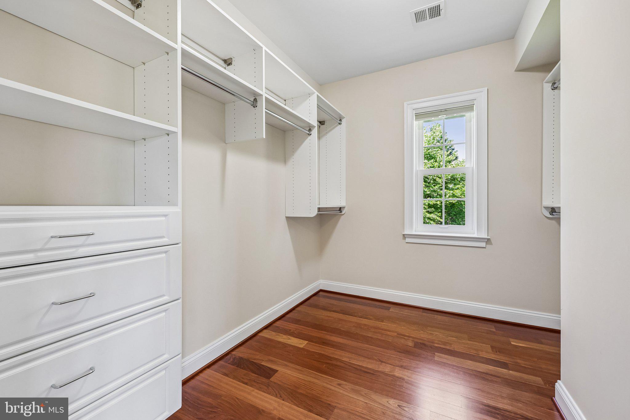 HAMEL HILL - Residential