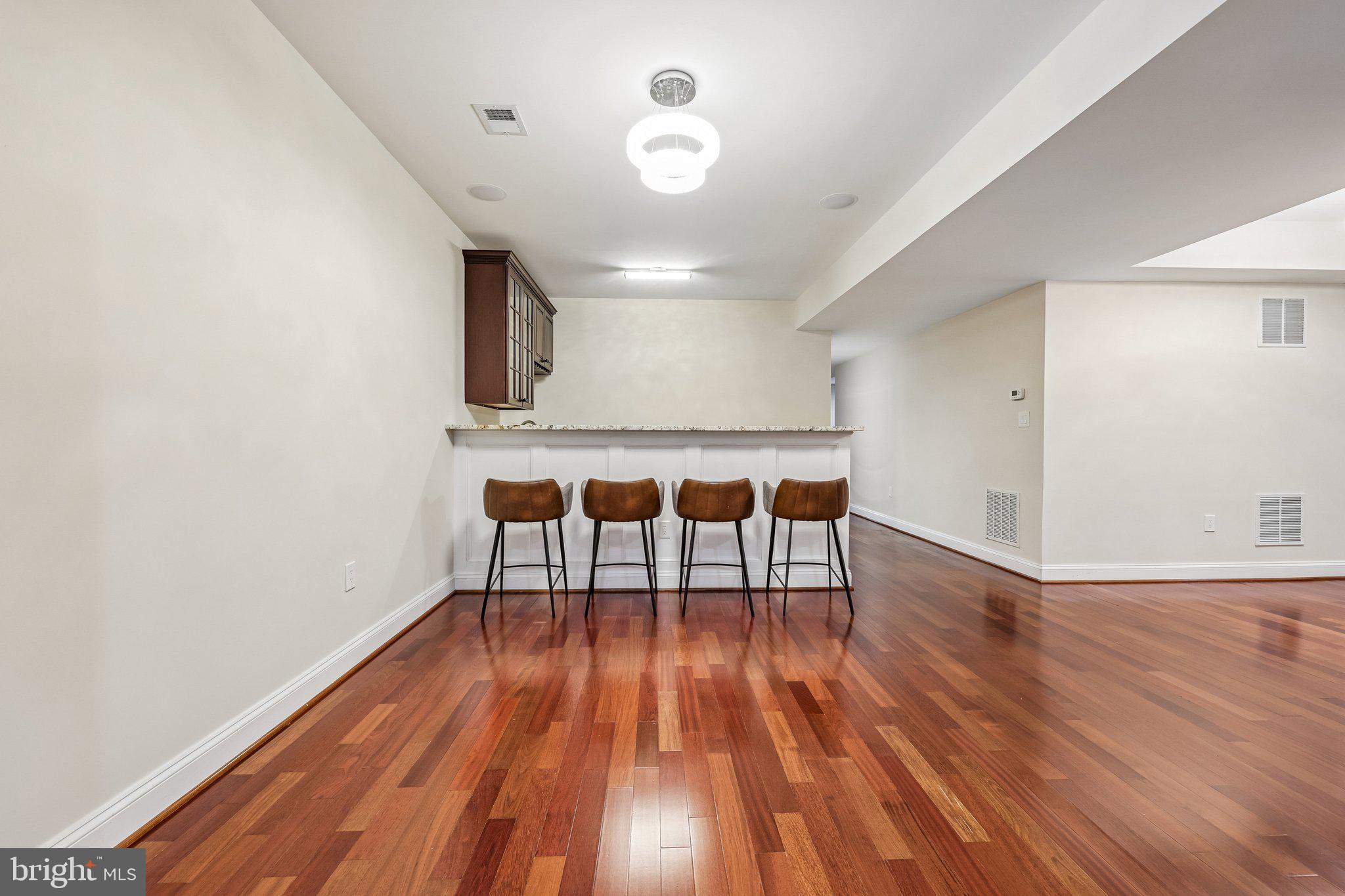 HAMEL HILL - Residential