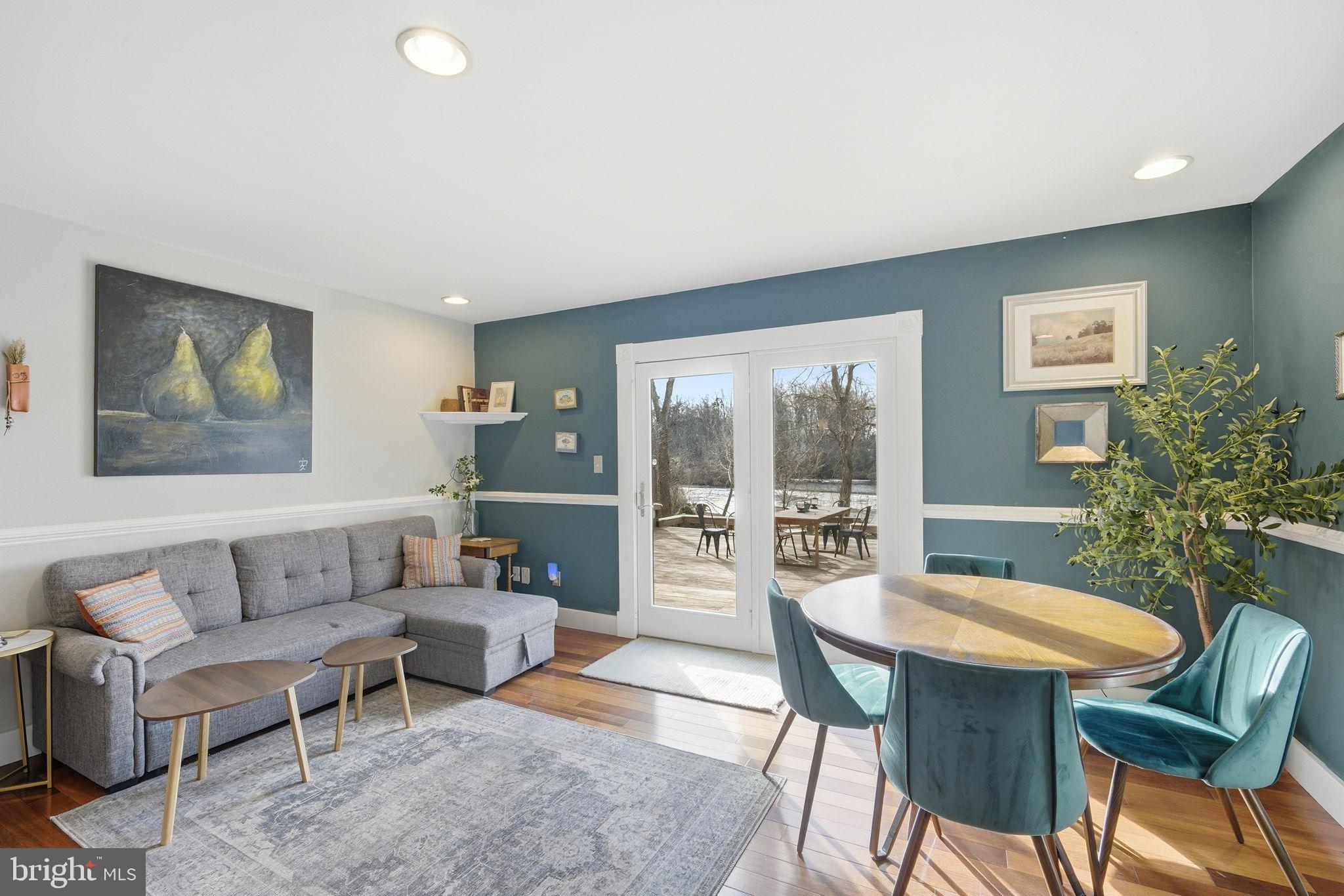 MILLINGTON - Residential