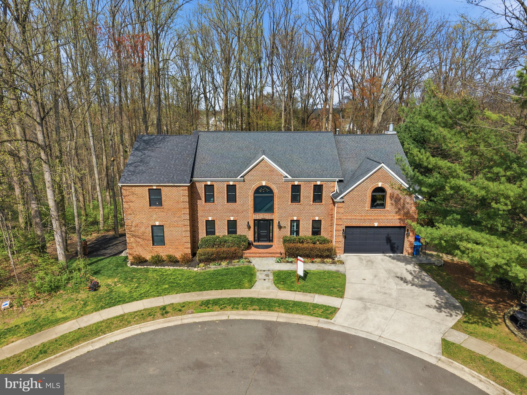 RIDGEGATE WOODS - Residential