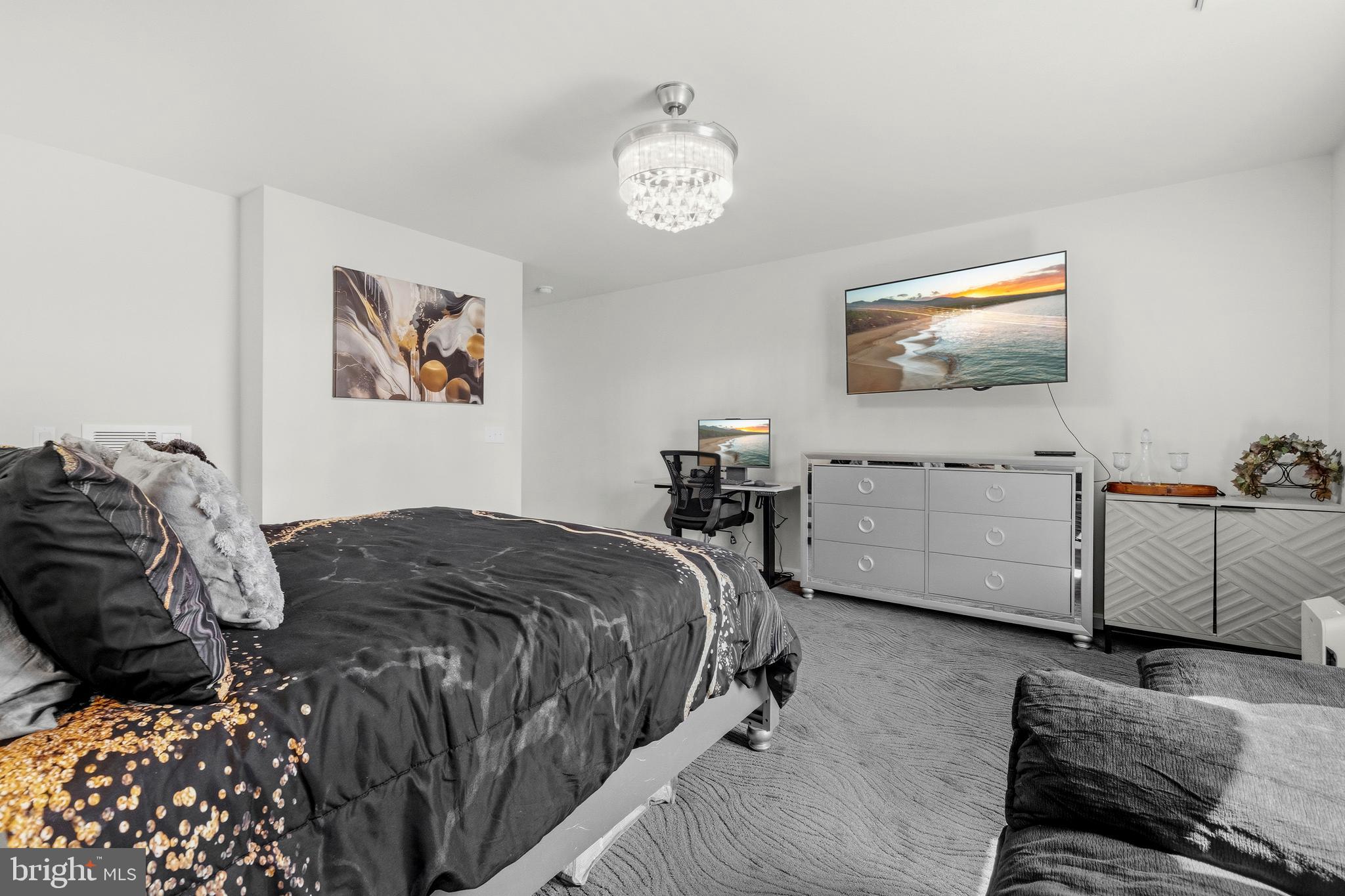 RIDGEGATE WOODS - Residential