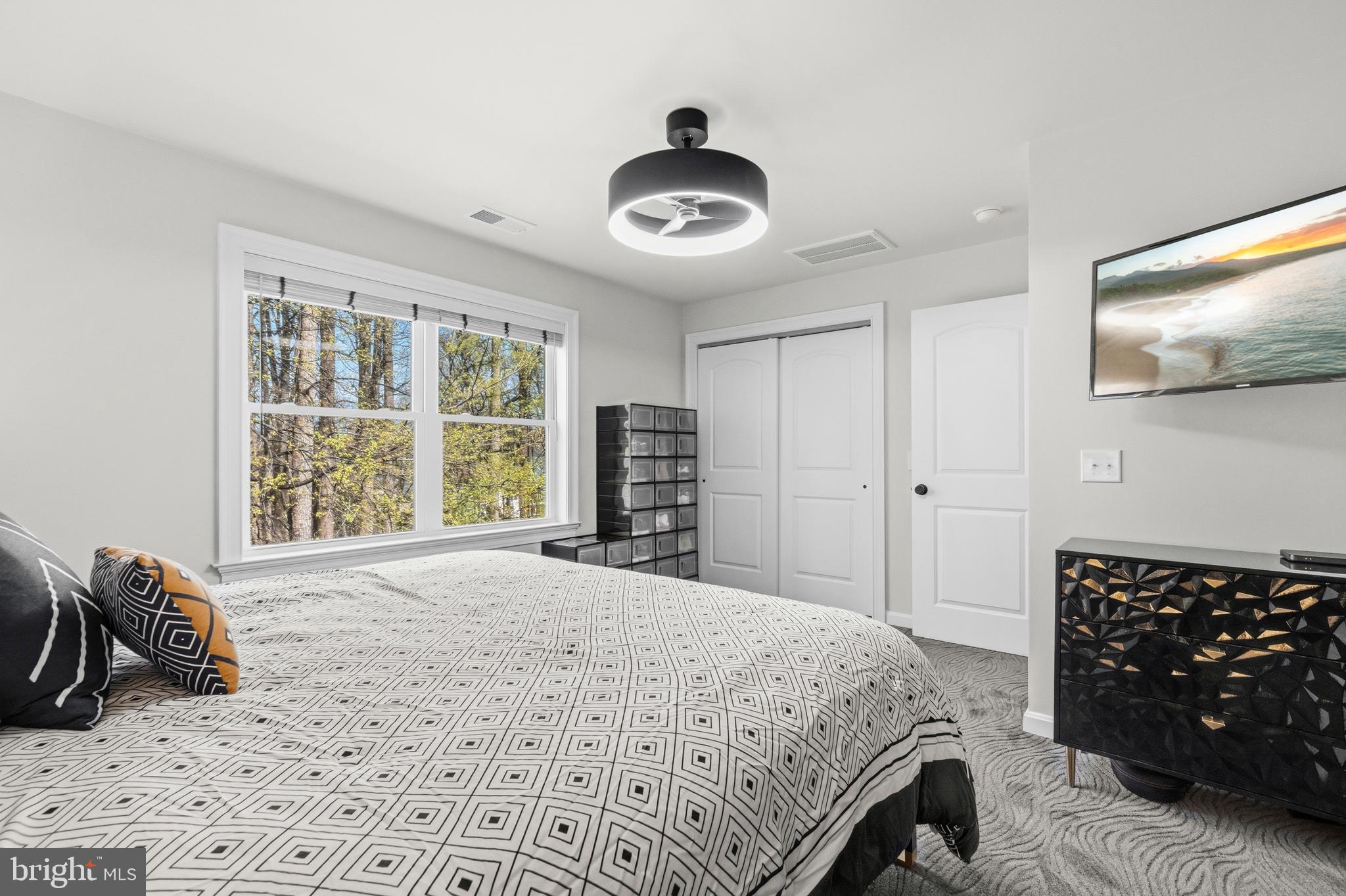 RIDGEGATE WOODS - Residential