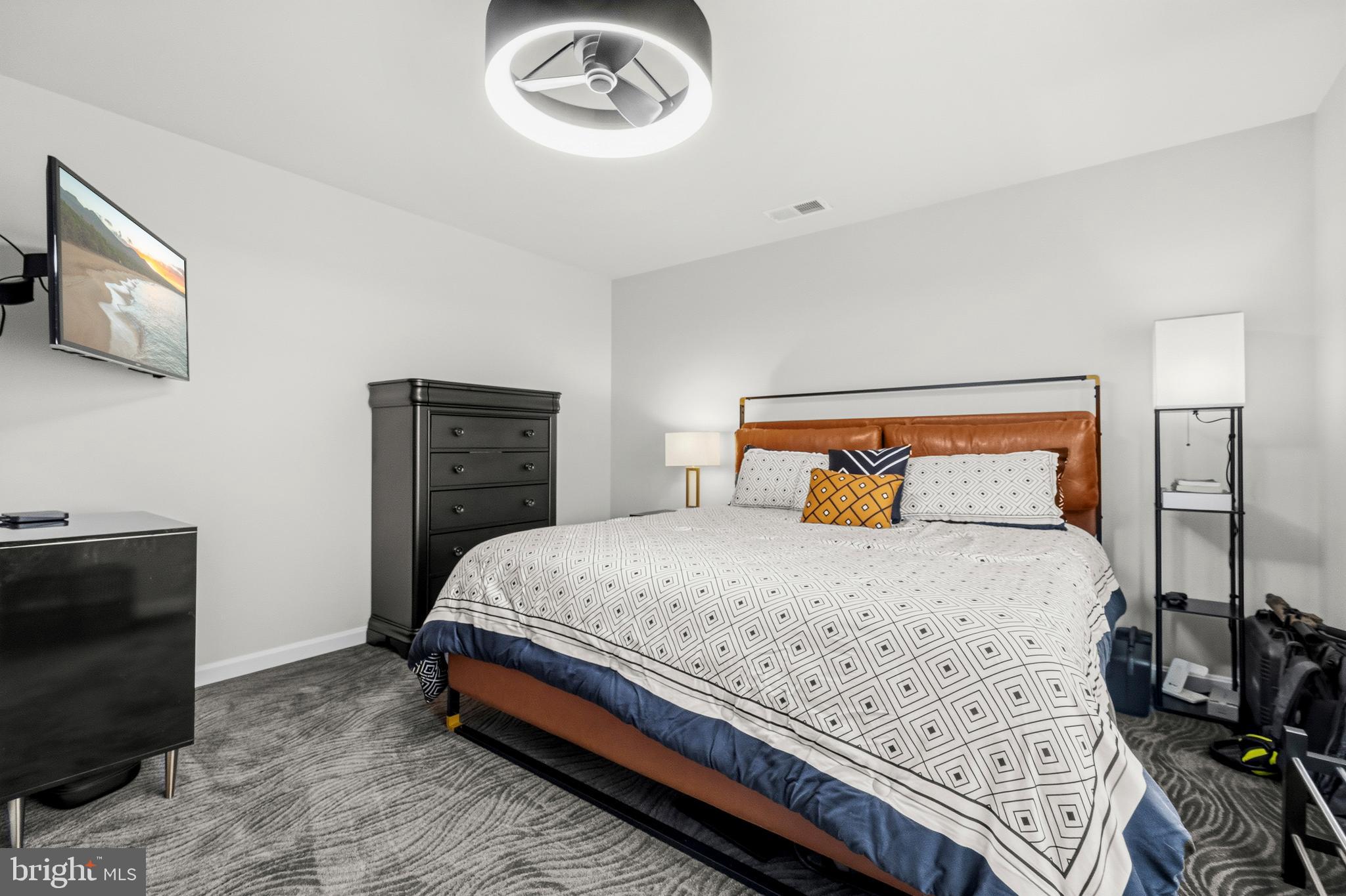 RIDGEGATE WOODS - Residential