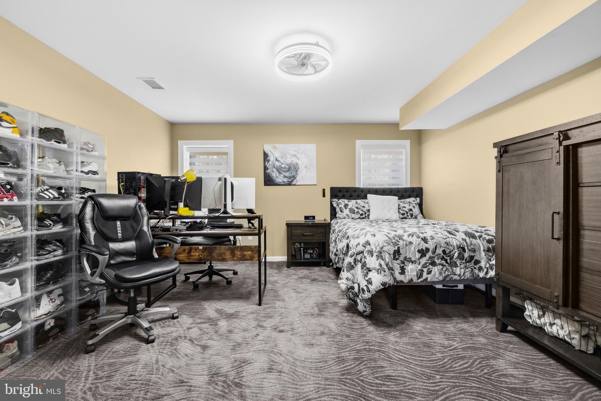 RIDGEGATE WOODS - Residential