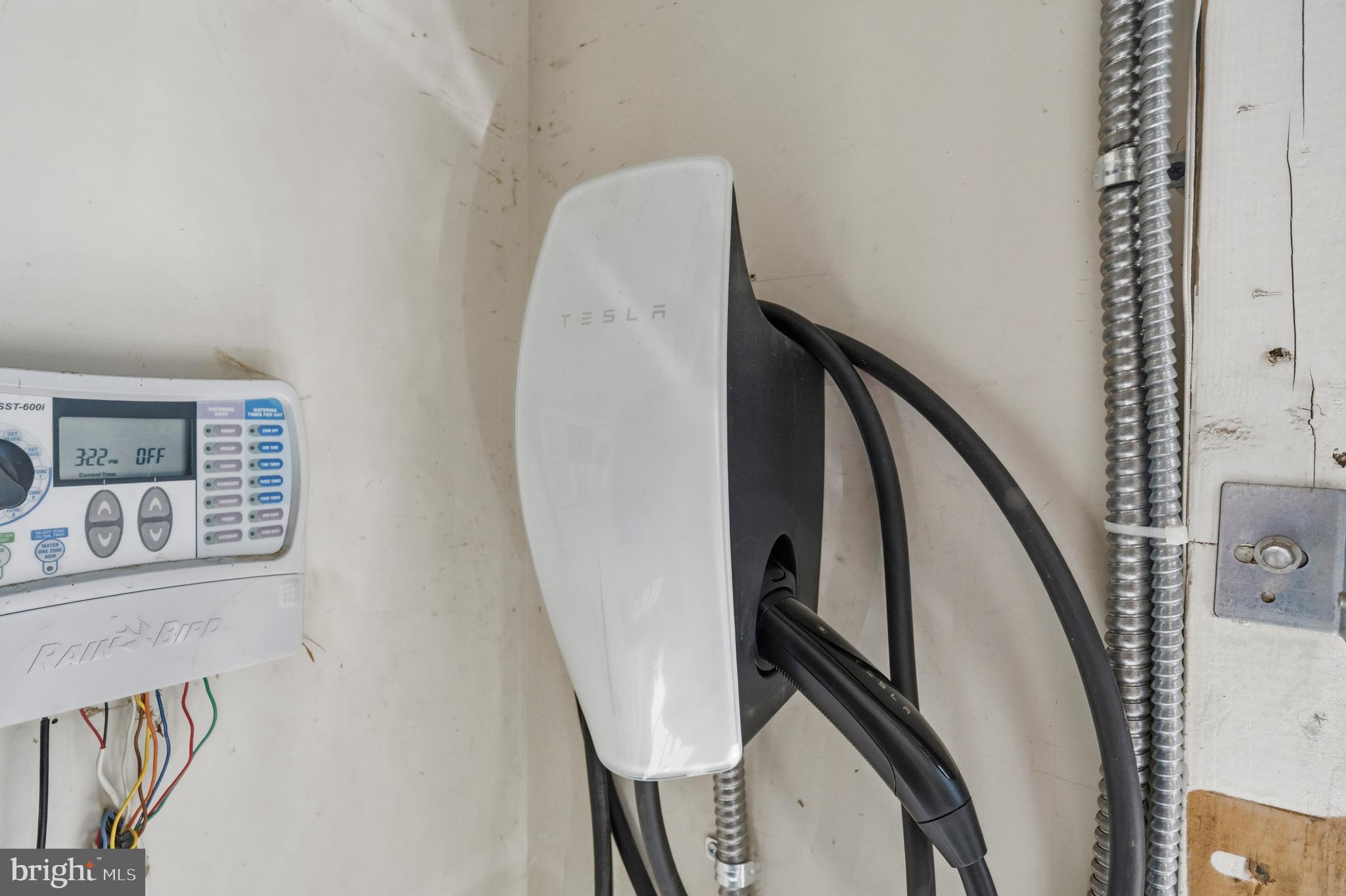 RIDGEGATE WOODS - Residential