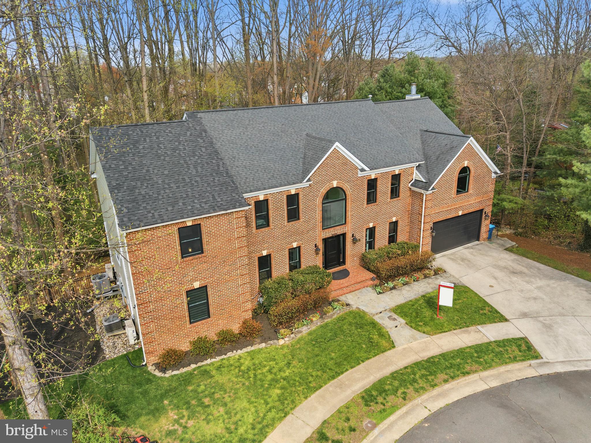 RIDGEGATE WOODS - Residential