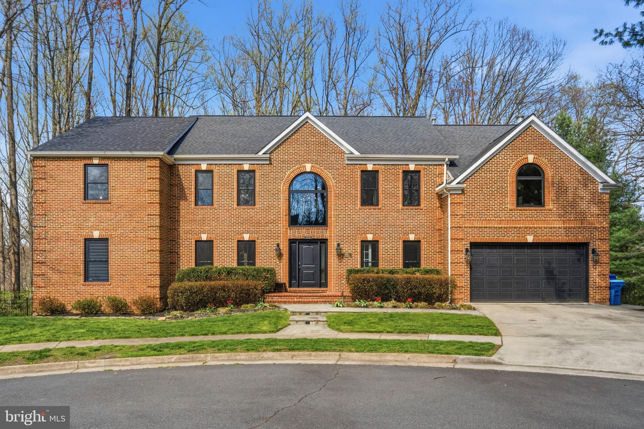 RIDGEGATE WOODS - Residential