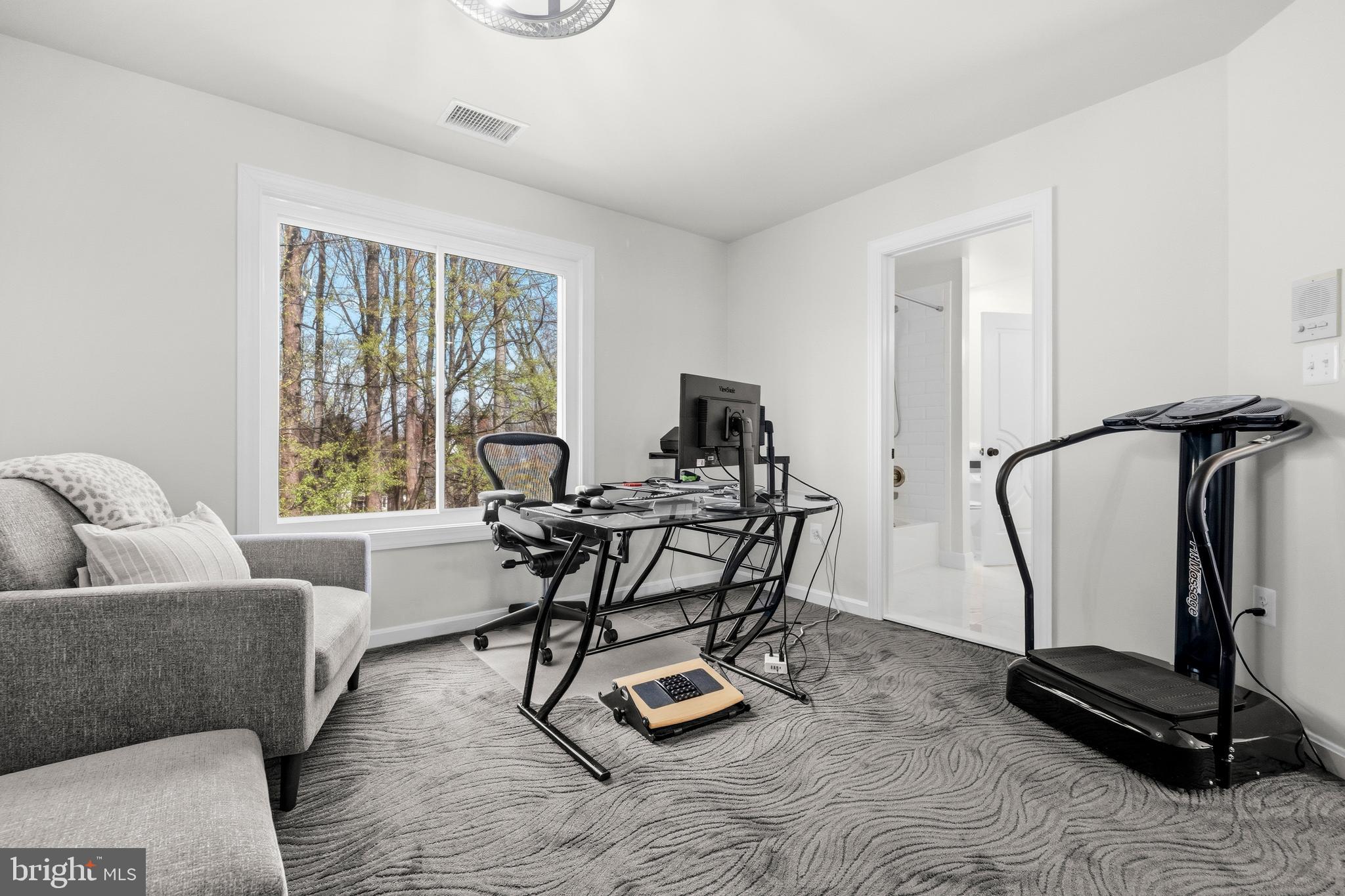 RIDGEGATE WOODS - Residential