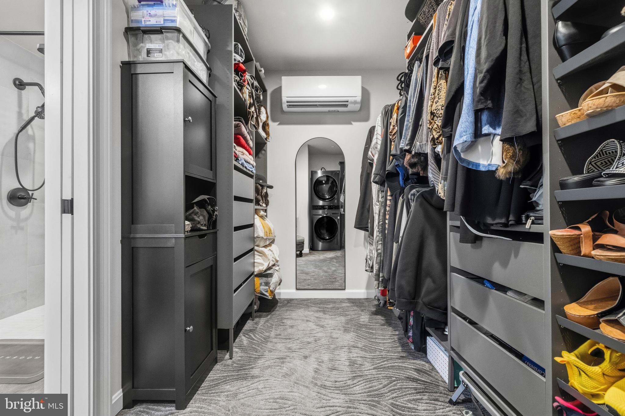 RIDGEGATE WOODS - Residential