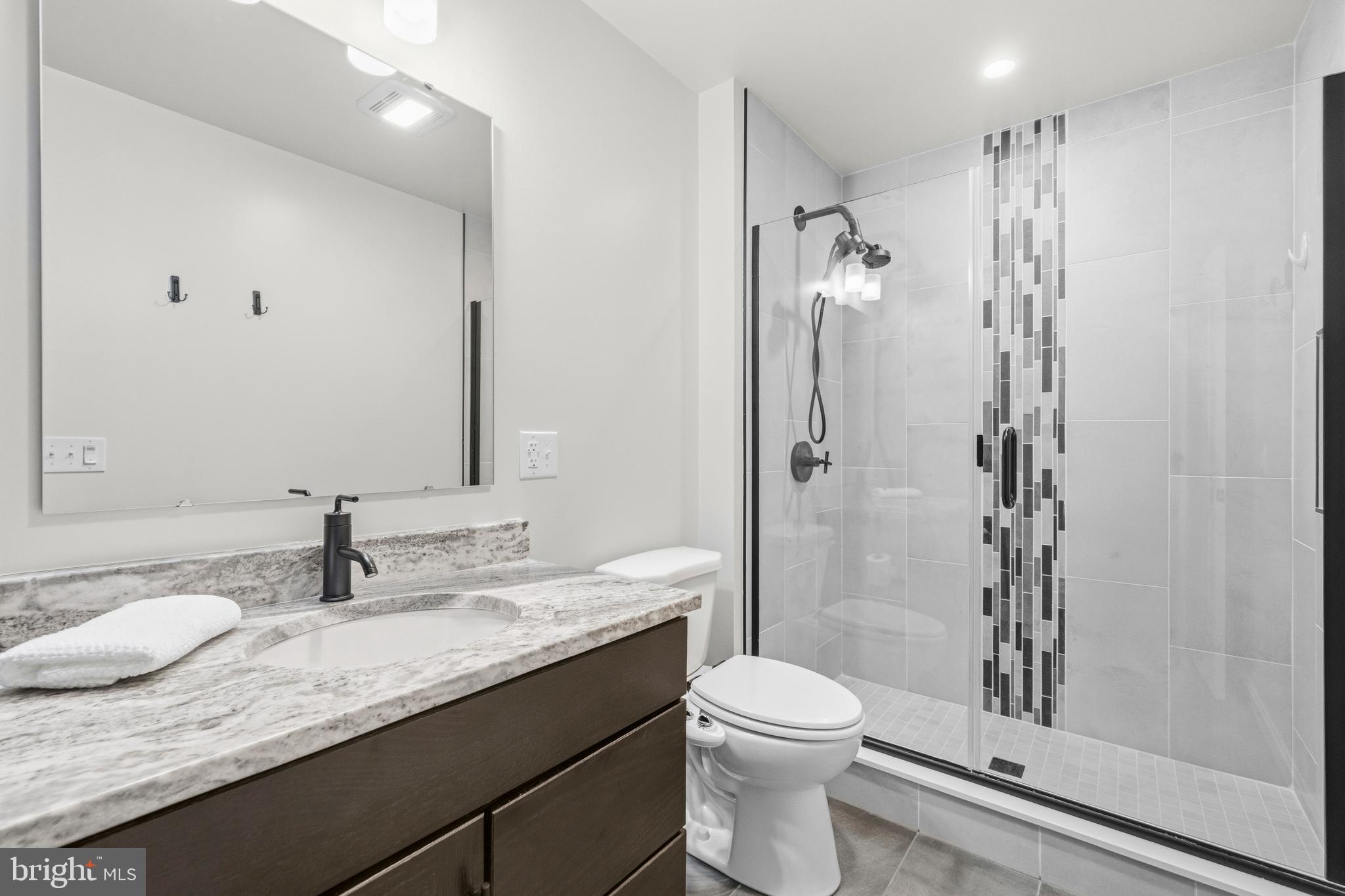 RIDGEGATE WOODS - Residential