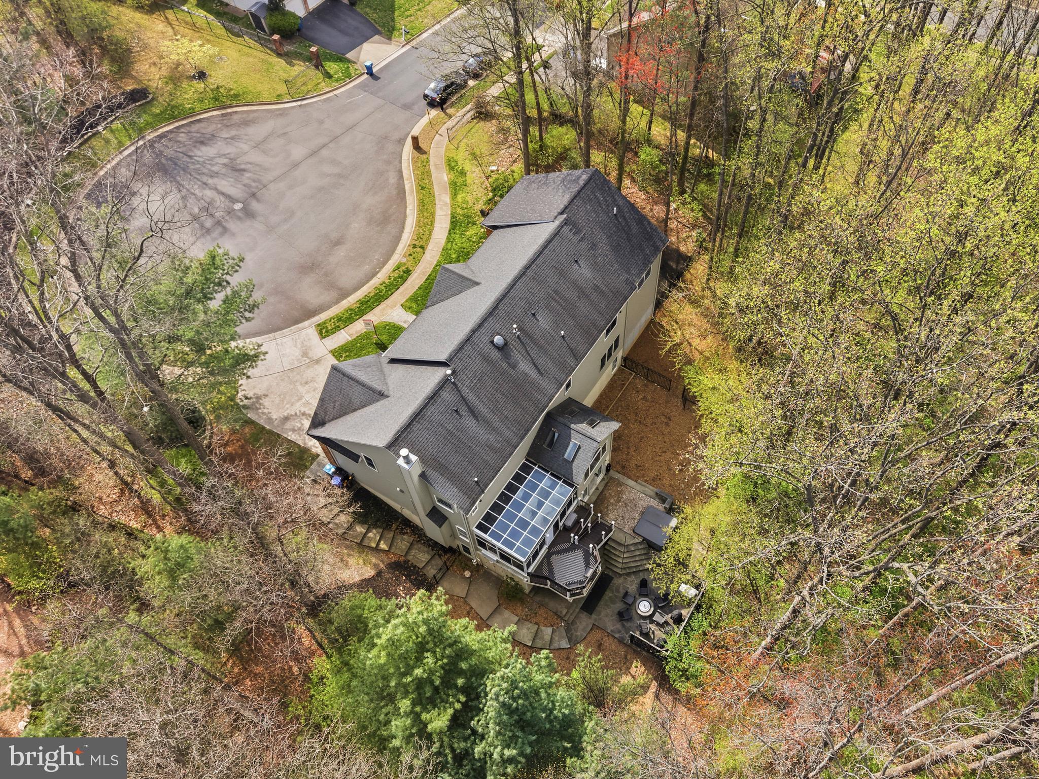 RIDGEGATE WOODS - Residential