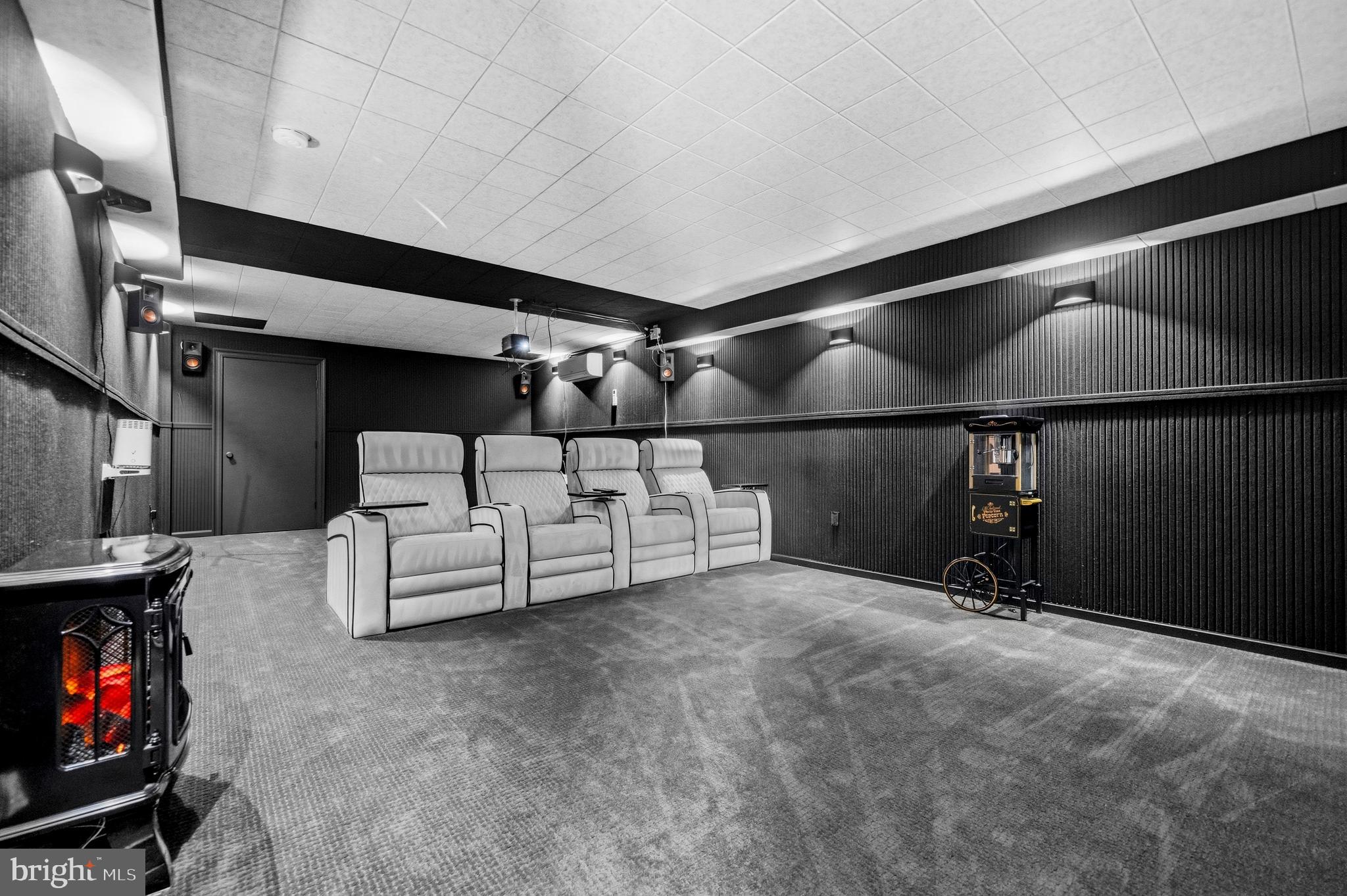 RIDGEGATE WOODS - Residential