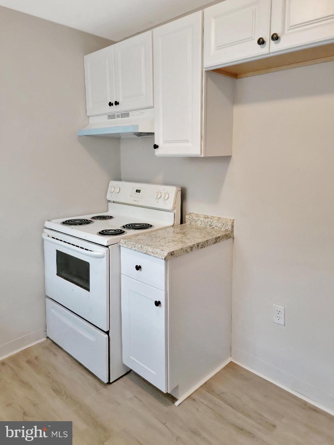 POINT BREEZE - Residential Lease
