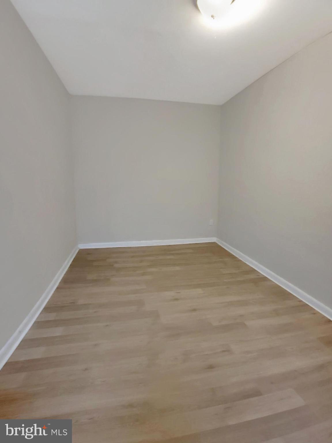 POINT BREEZE - Residential Lease