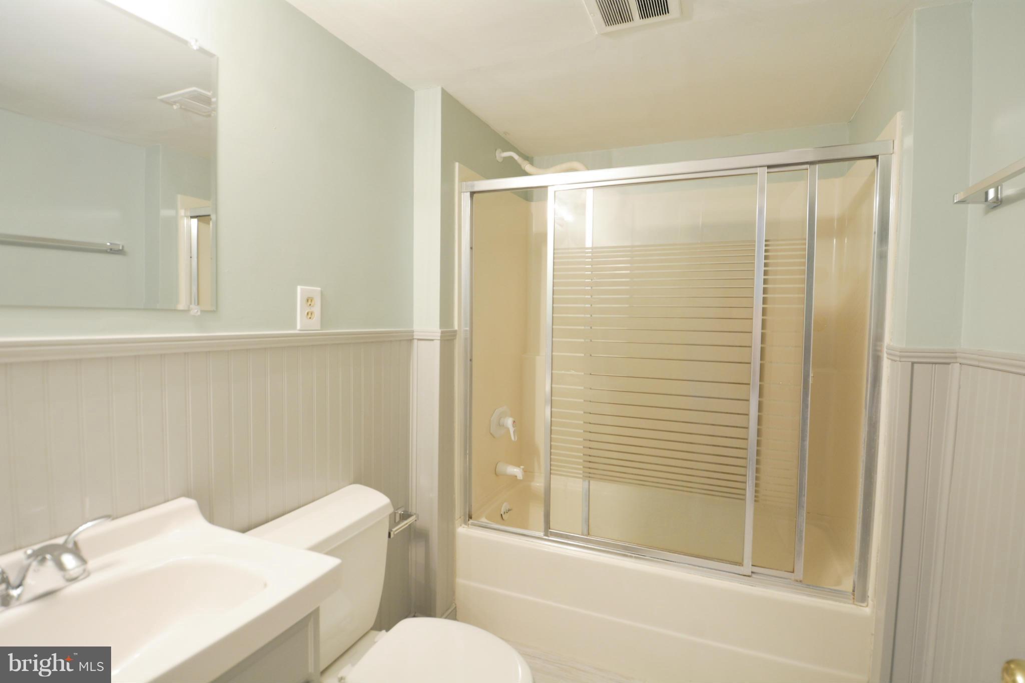 BON AIR - Residential Lease